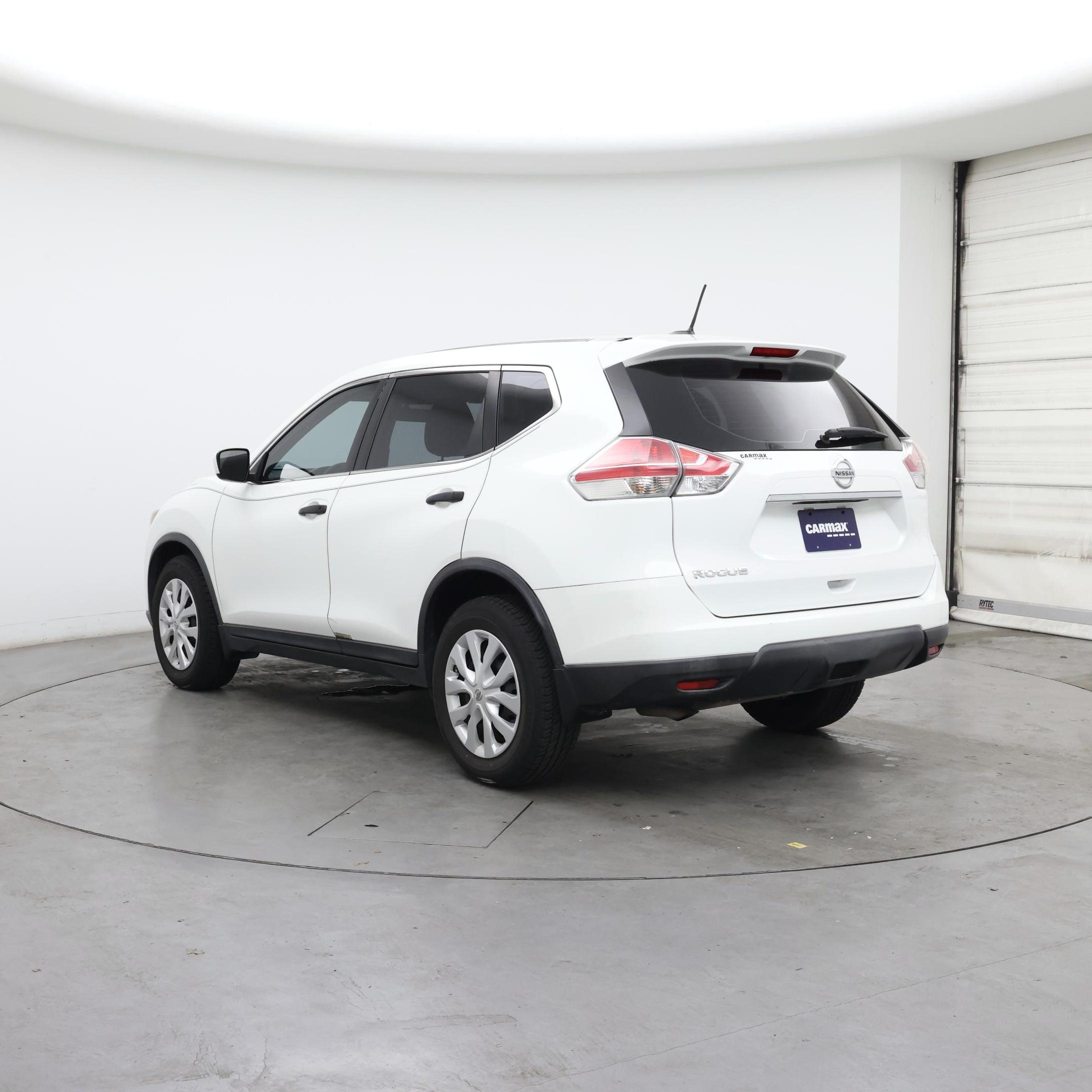 Thumbnail: 2016 Nissan Rogue - 2