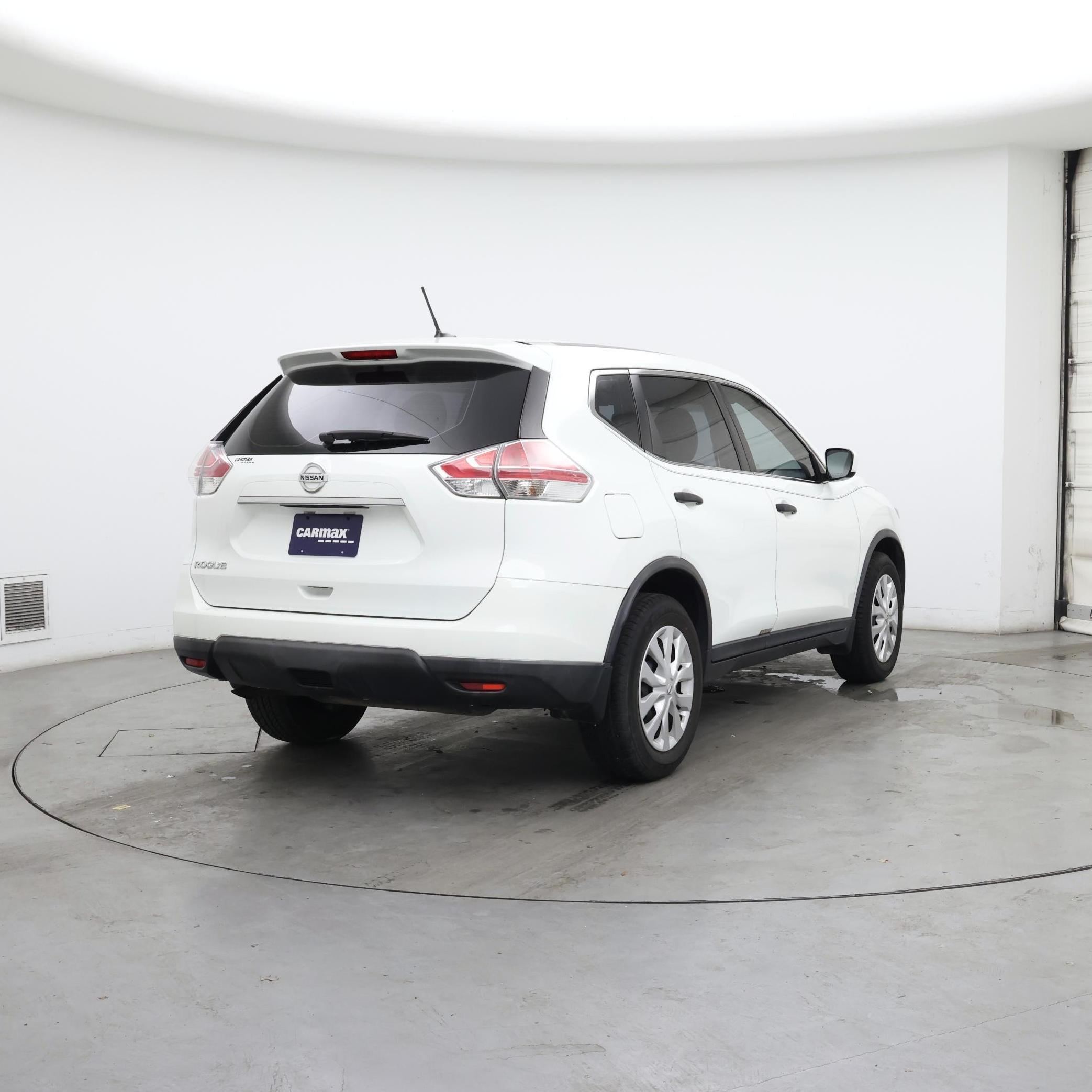 Thumbnail: 2016 Nissan Rogue - 8