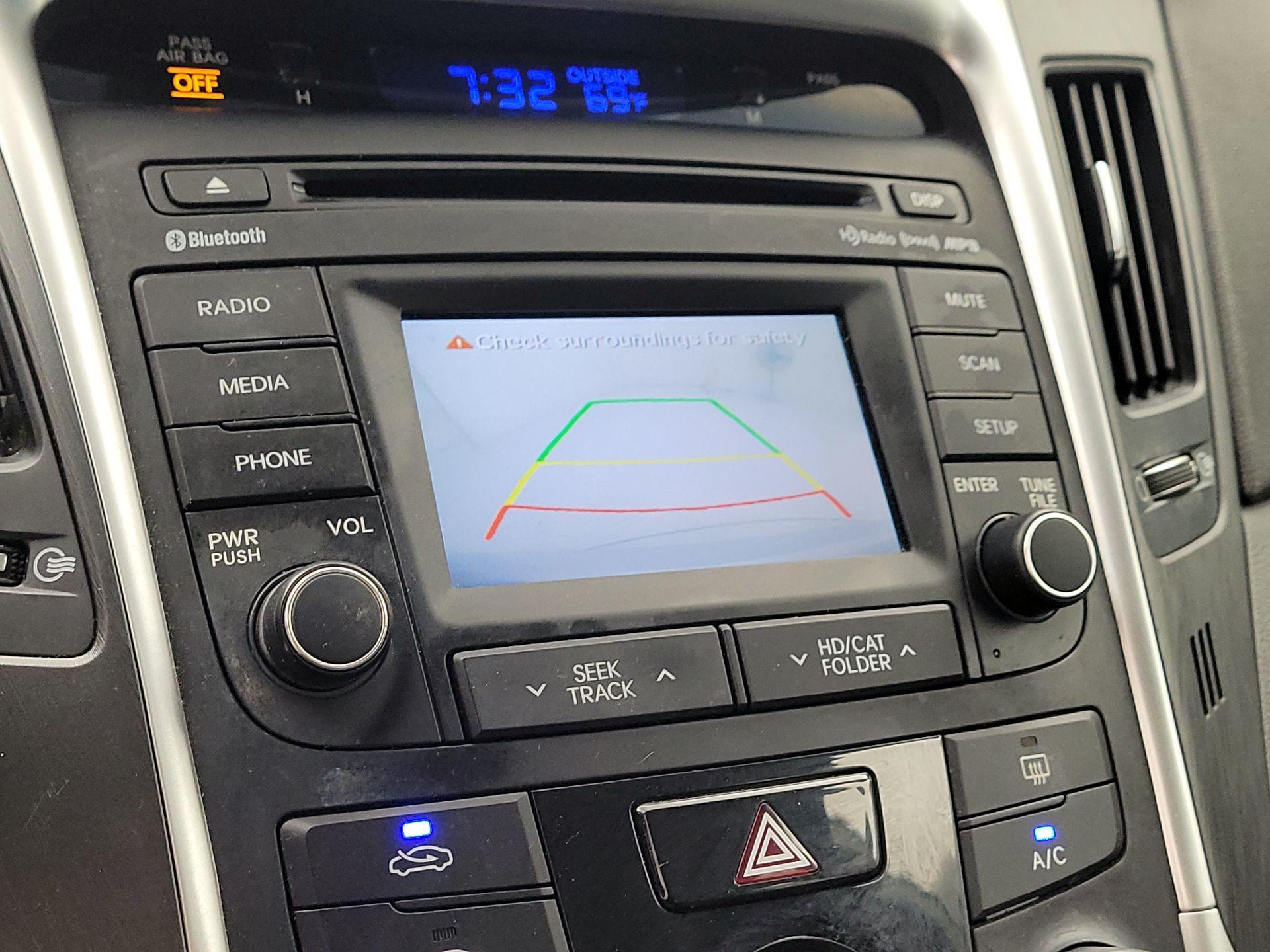 Thumbnail: 2014 Hyundai Sonata - 14