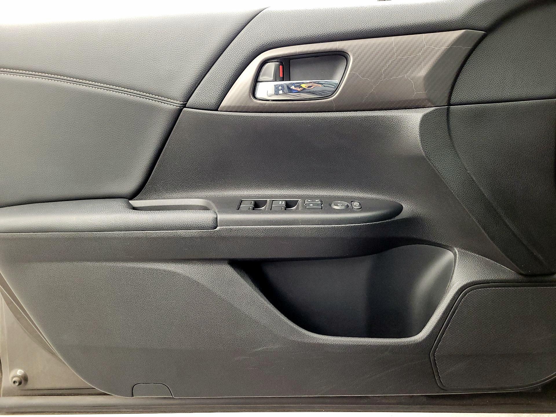 Thumbnail: 2016 Honda Accord - 12