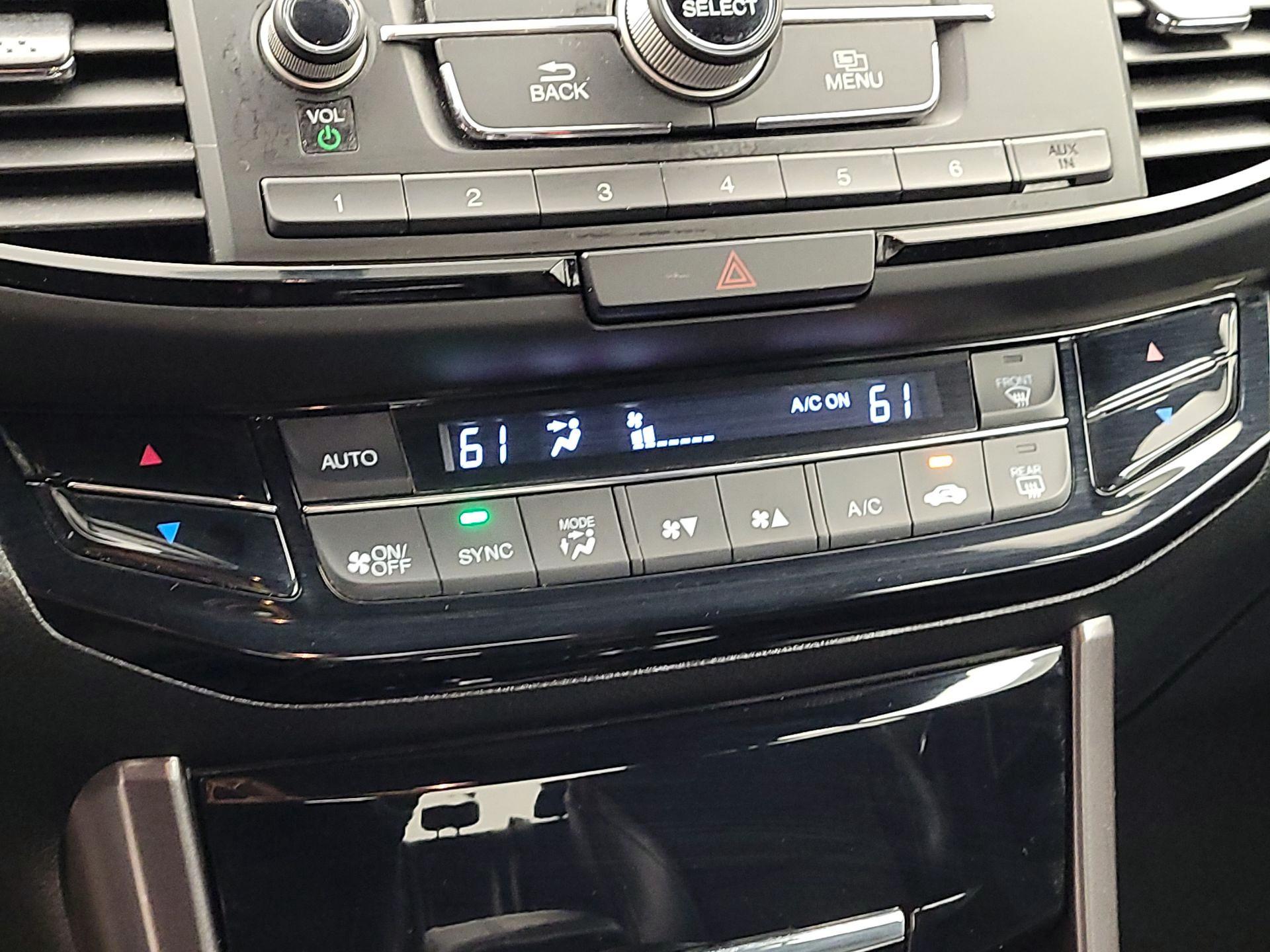 Thumbnail: 2016 Honda Accord - 16