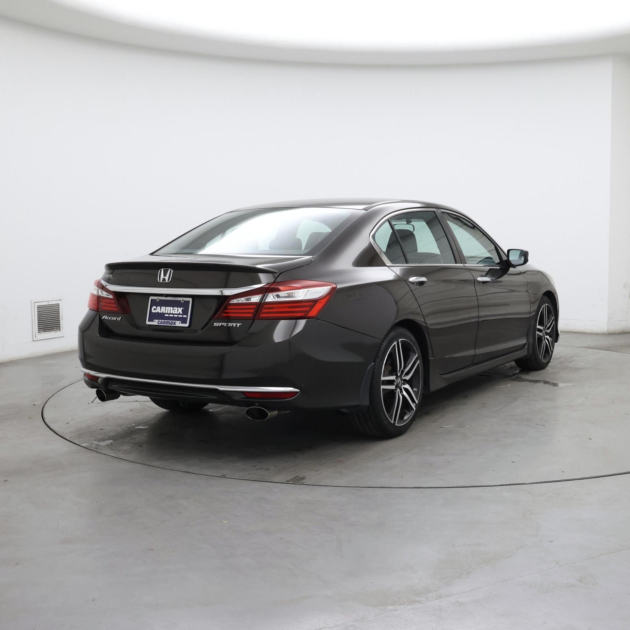 Thumbnail: 2016 Honda Accord - 8