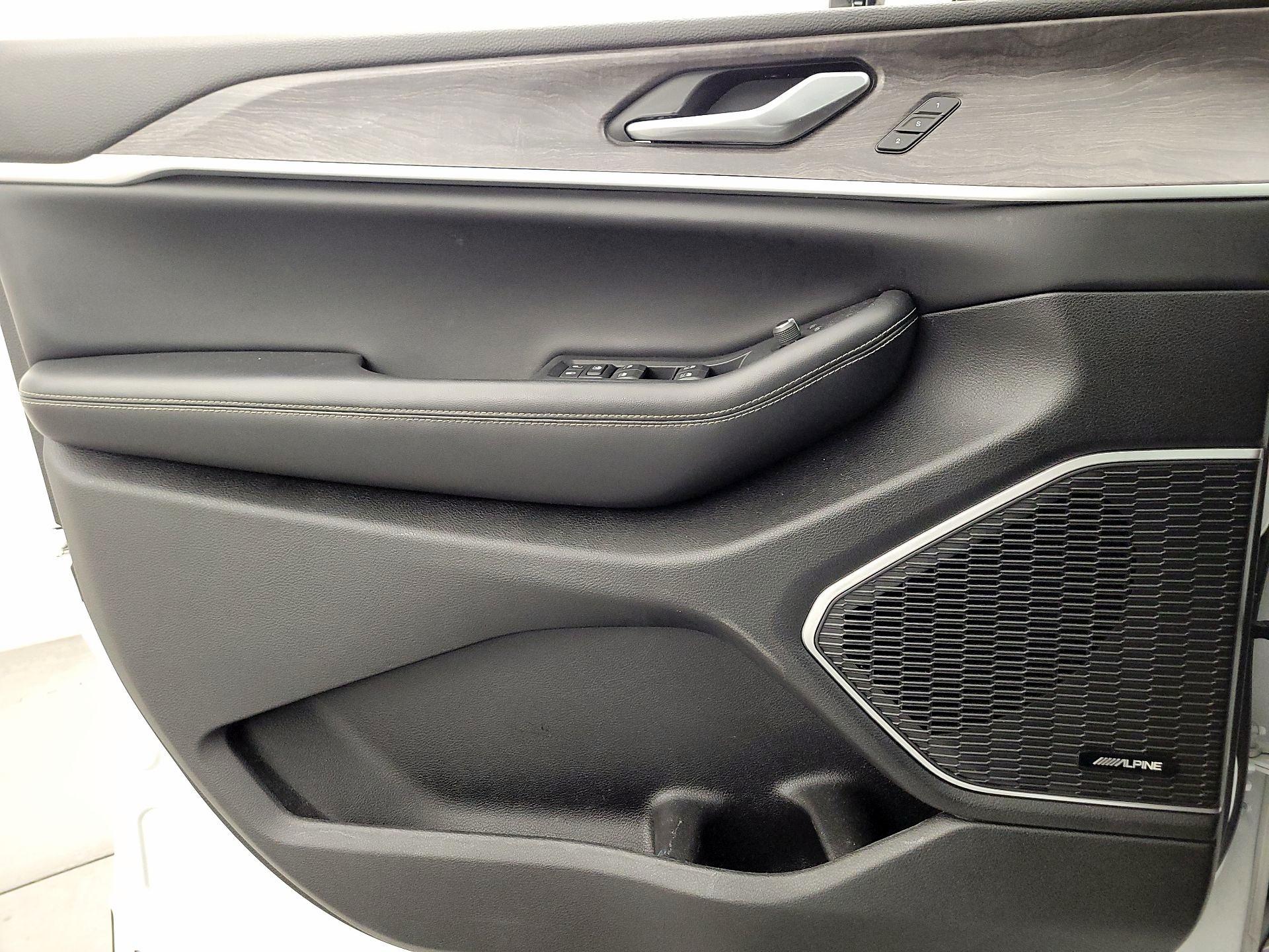 Thumbnail: 2023 Jeep Grand Cherokee - 12