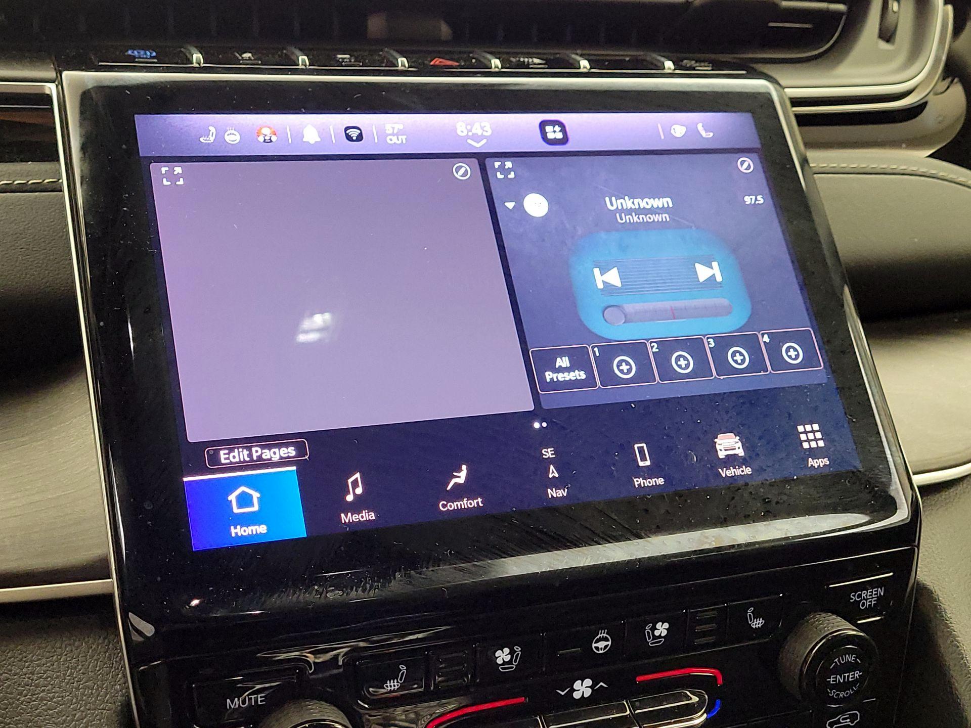 Thumbnail: 2023 Jeep Grand Cherokee - 15