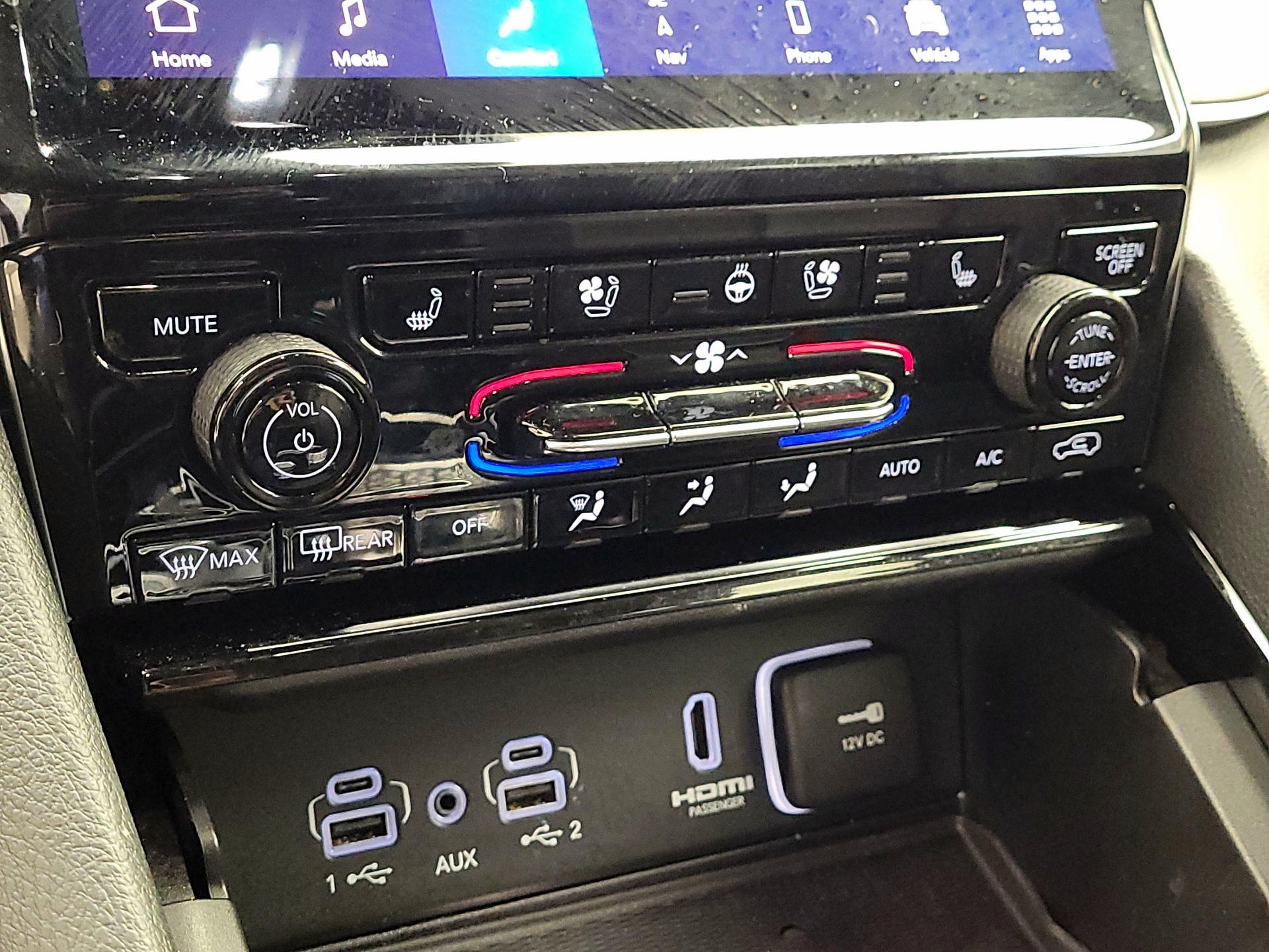 Thumbnail: 2023 Jeep Grand Cherokee - 16