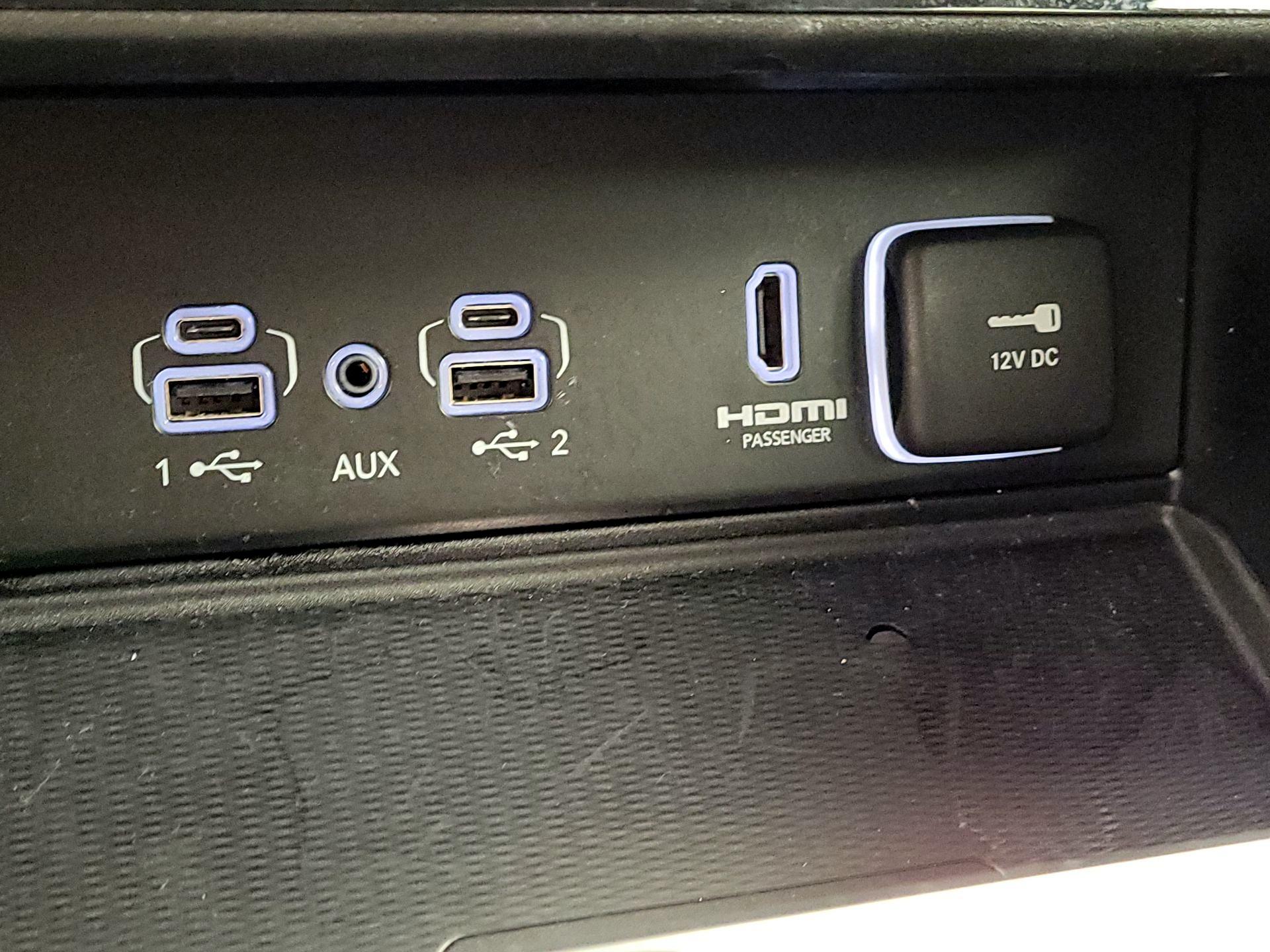 Thumbnail: 2023 Jeep Grand Cherokee - 18