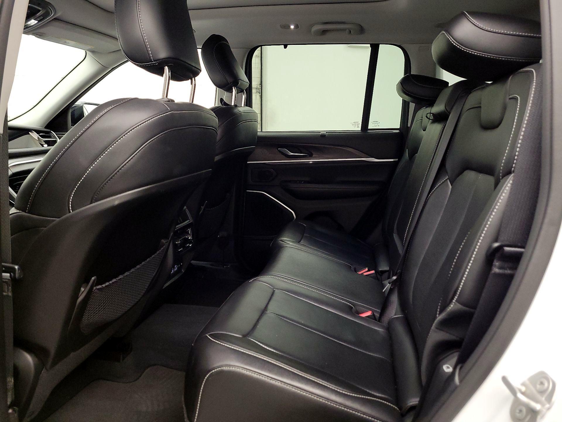 Thumbnail: 2023 Jeep Grand Cherokee - 19