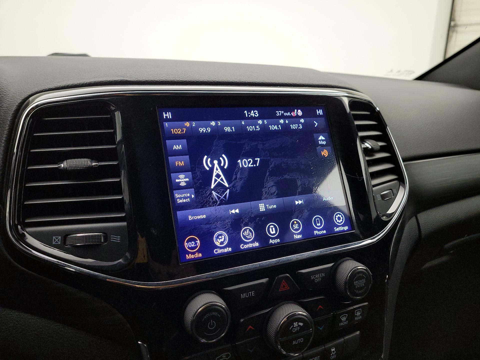 Thumbnail: 2020 Jeep Grand Cherokee - 16