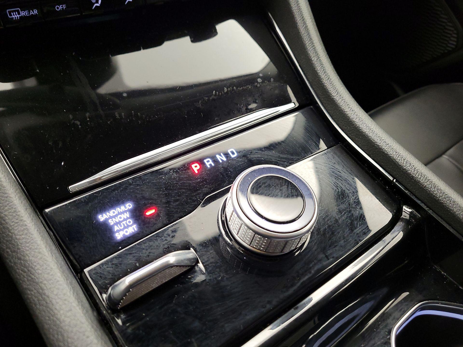 Thumbnail: 2023 Jeep Grand Cherokee - 18