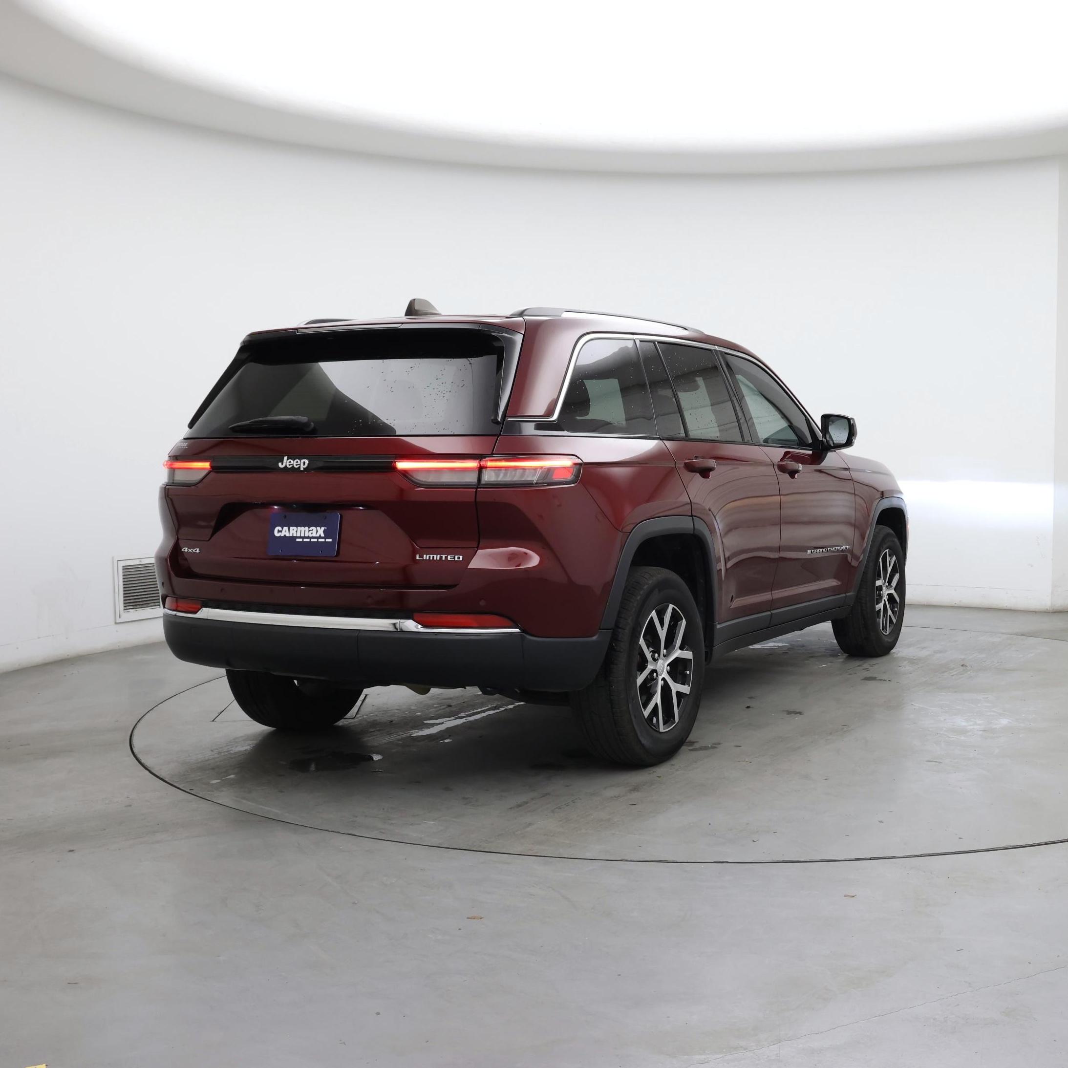 Thumbnail: 2023 Jeep Grand Cherokee - 8