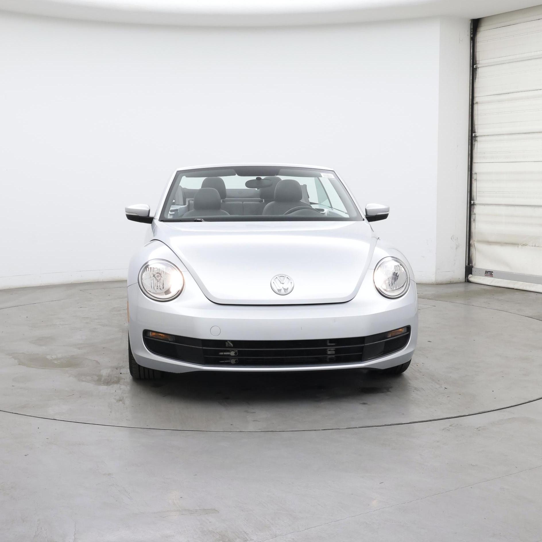 Thumbnail: 2015 Volkswagen Beetle - 5