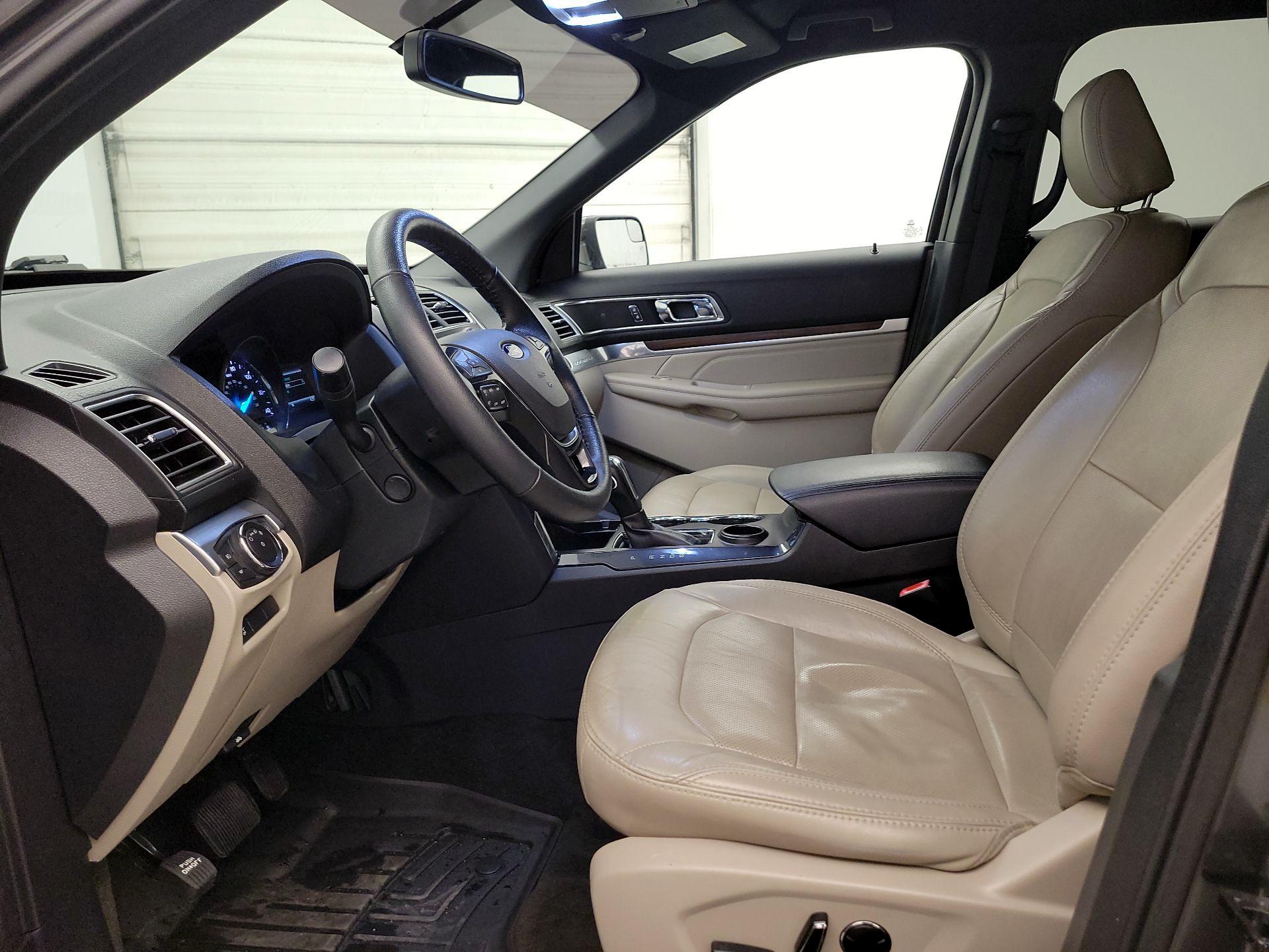 Thumbnail: 2018 Ford Explorer - 11