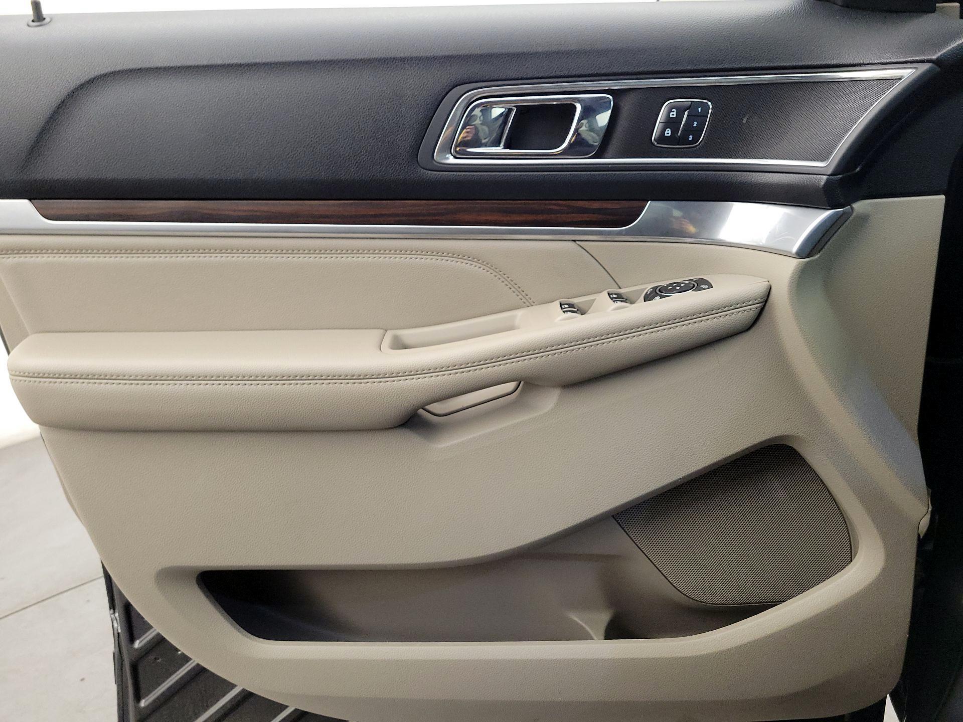 Thumbnail: 2018 Ford Explorer - 12