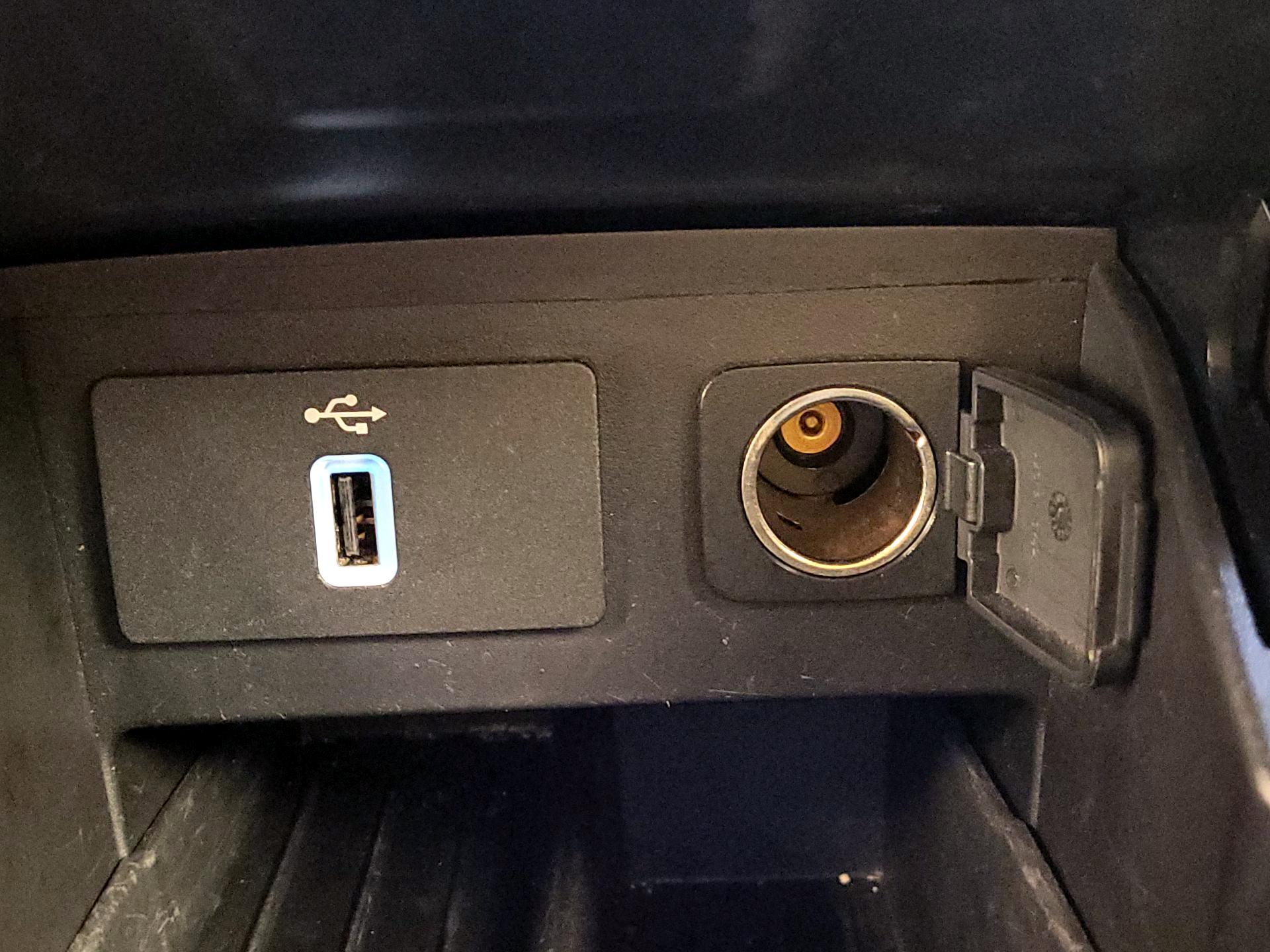 Thumbnail: 2018 Ford Explorer - 18