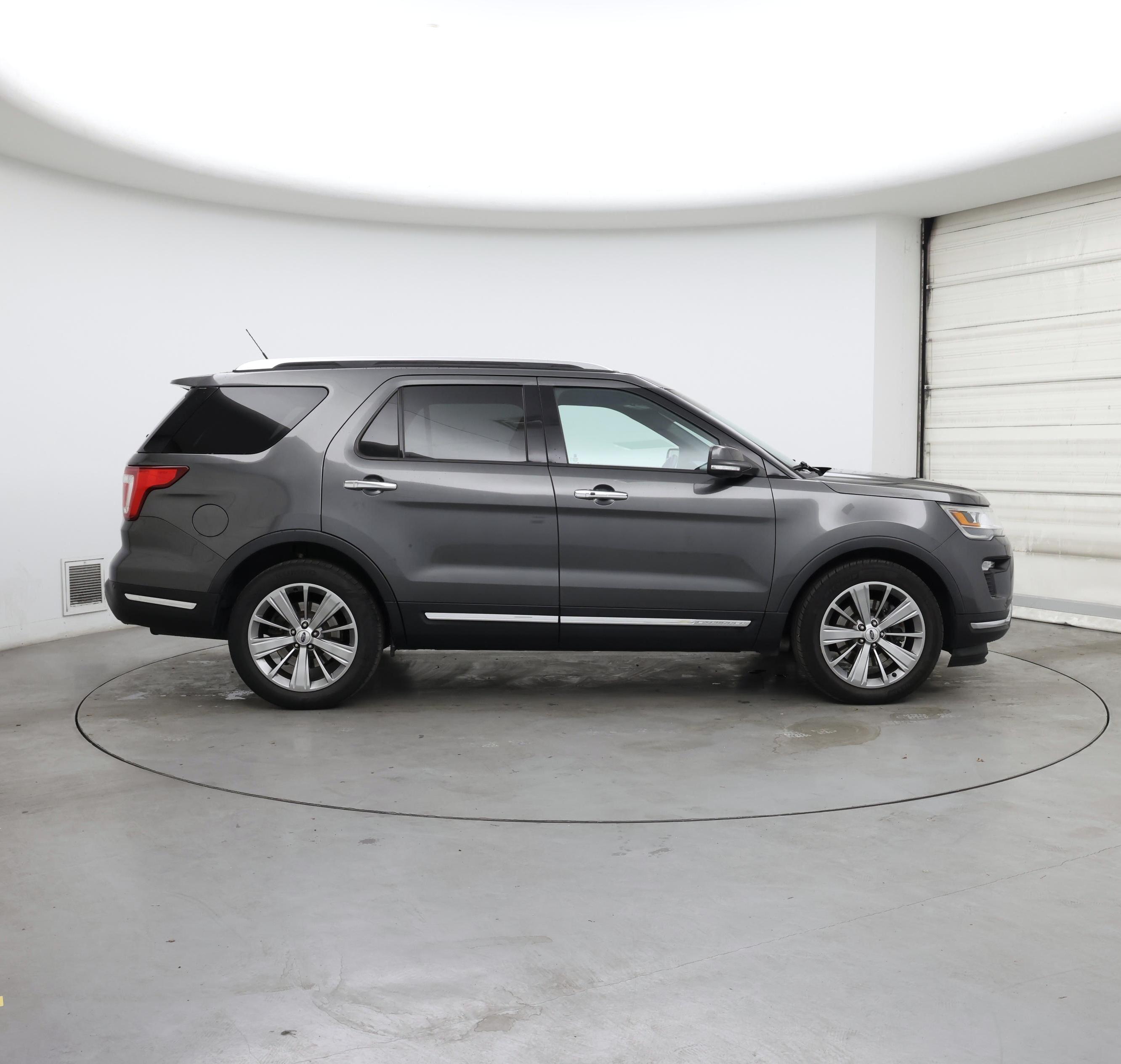 Thumbnail: 2018 Ford Explorer - 7