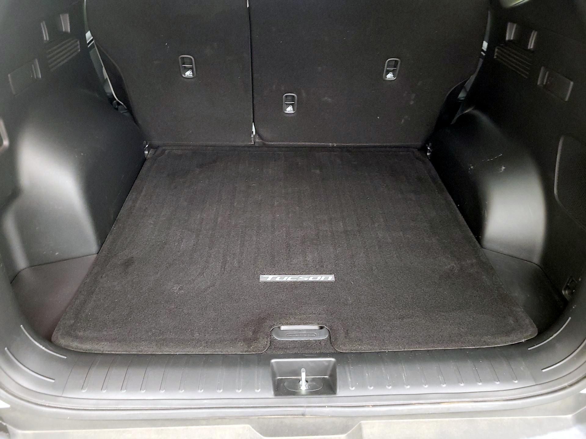 Thumbnail: 2022 Hyundai Tucson - 16