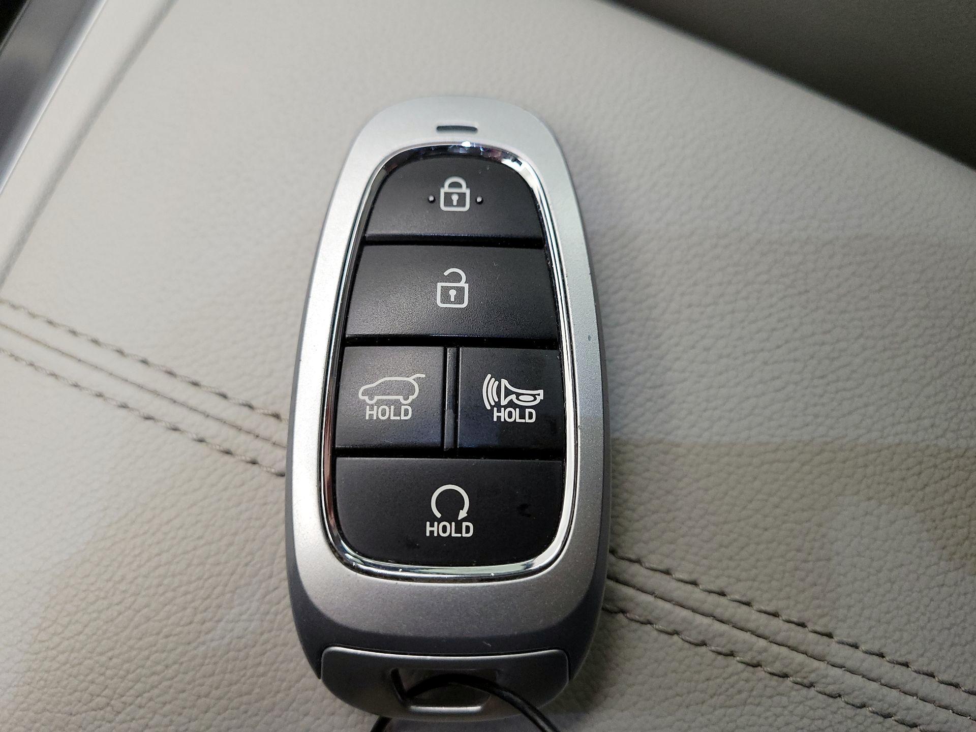 Thumbnail: 2022 Hyundai Tucson - 18