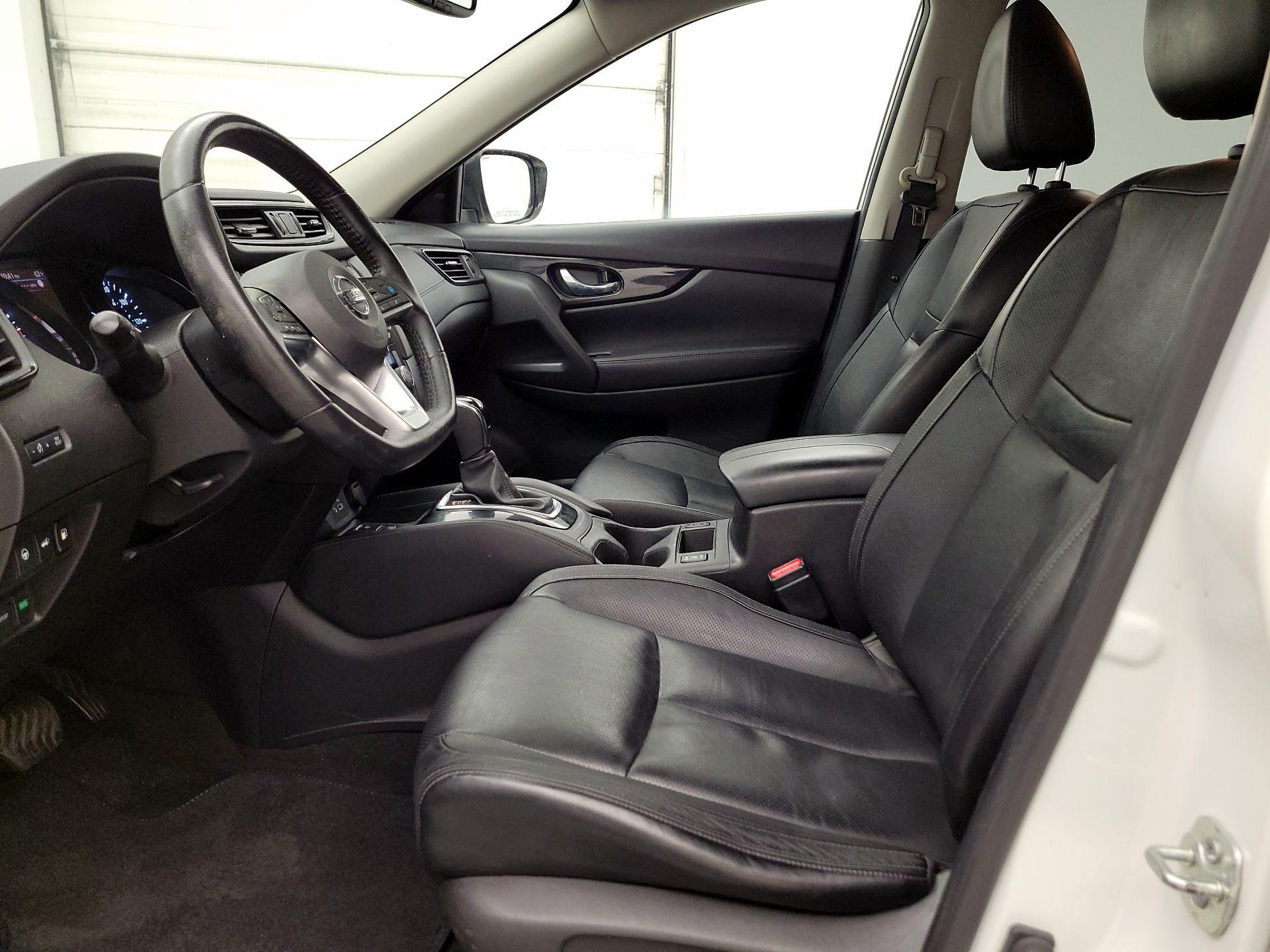 Thumbnail: 2018 Nissan Rogue - 11