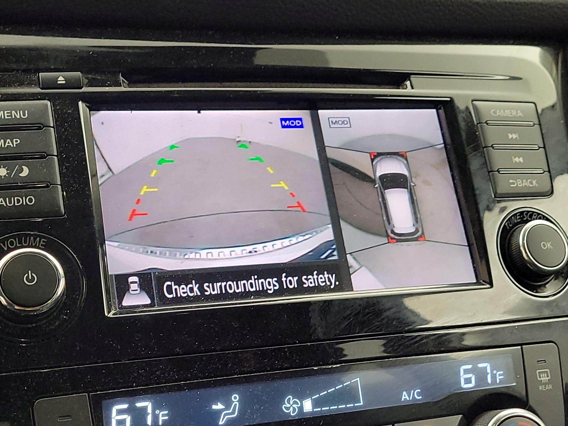 Thumbnail: 2018 Nissan Rogue - 14