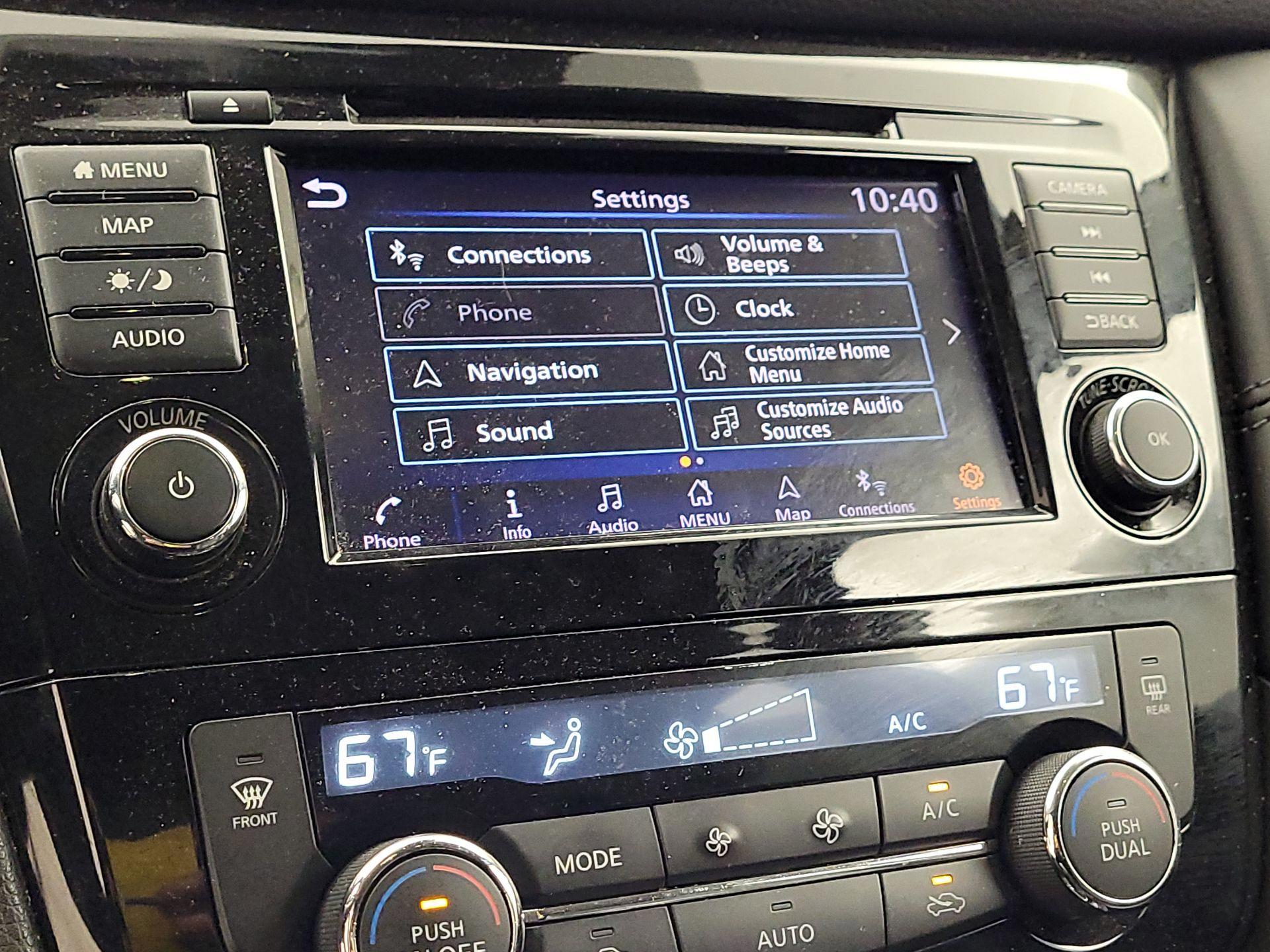 Thumbnail: 2018 Nissan Rogue - 15