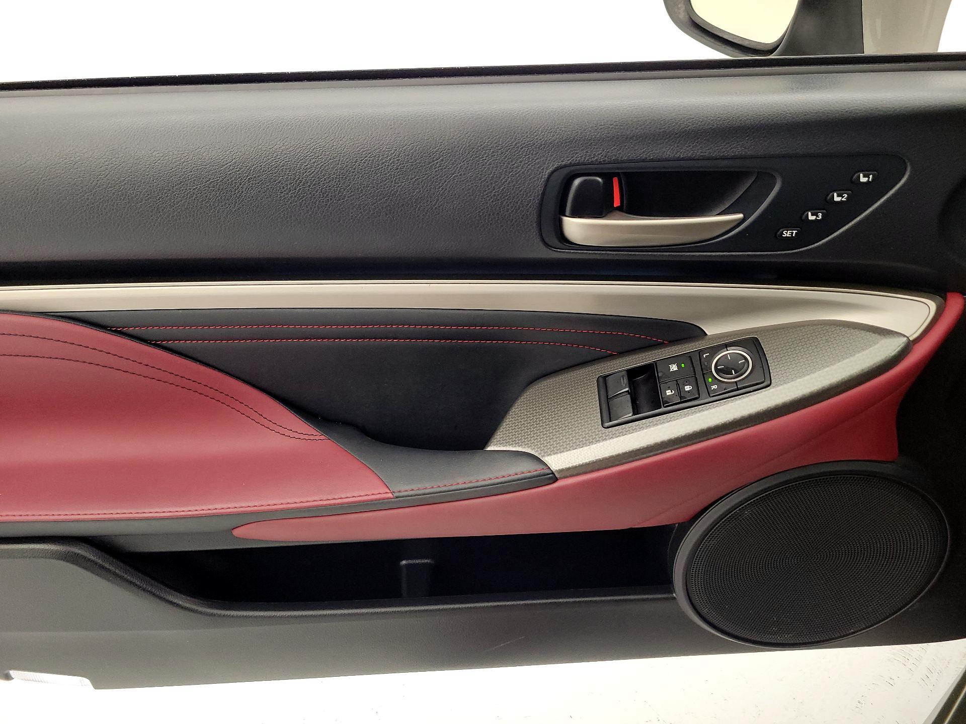 Thumbnail: 2017 Lexus RC - 12