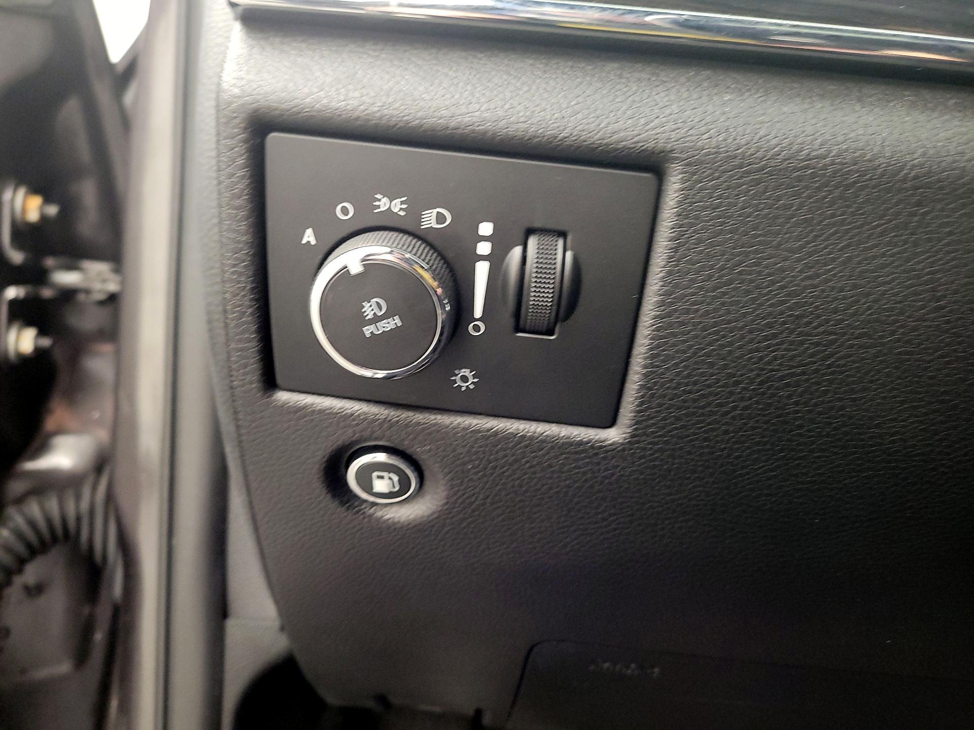 Thumbnail: 2020 Jeep Grand Cherokee - 13