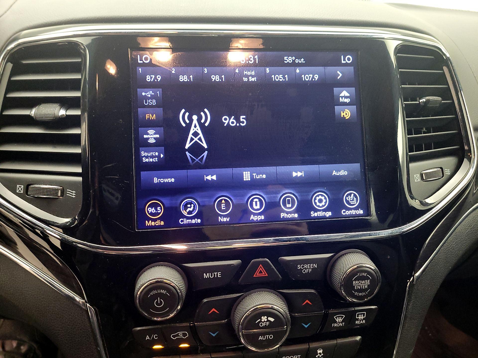 Thumbnail: 2020 Jeep Grand Cherokee - 15