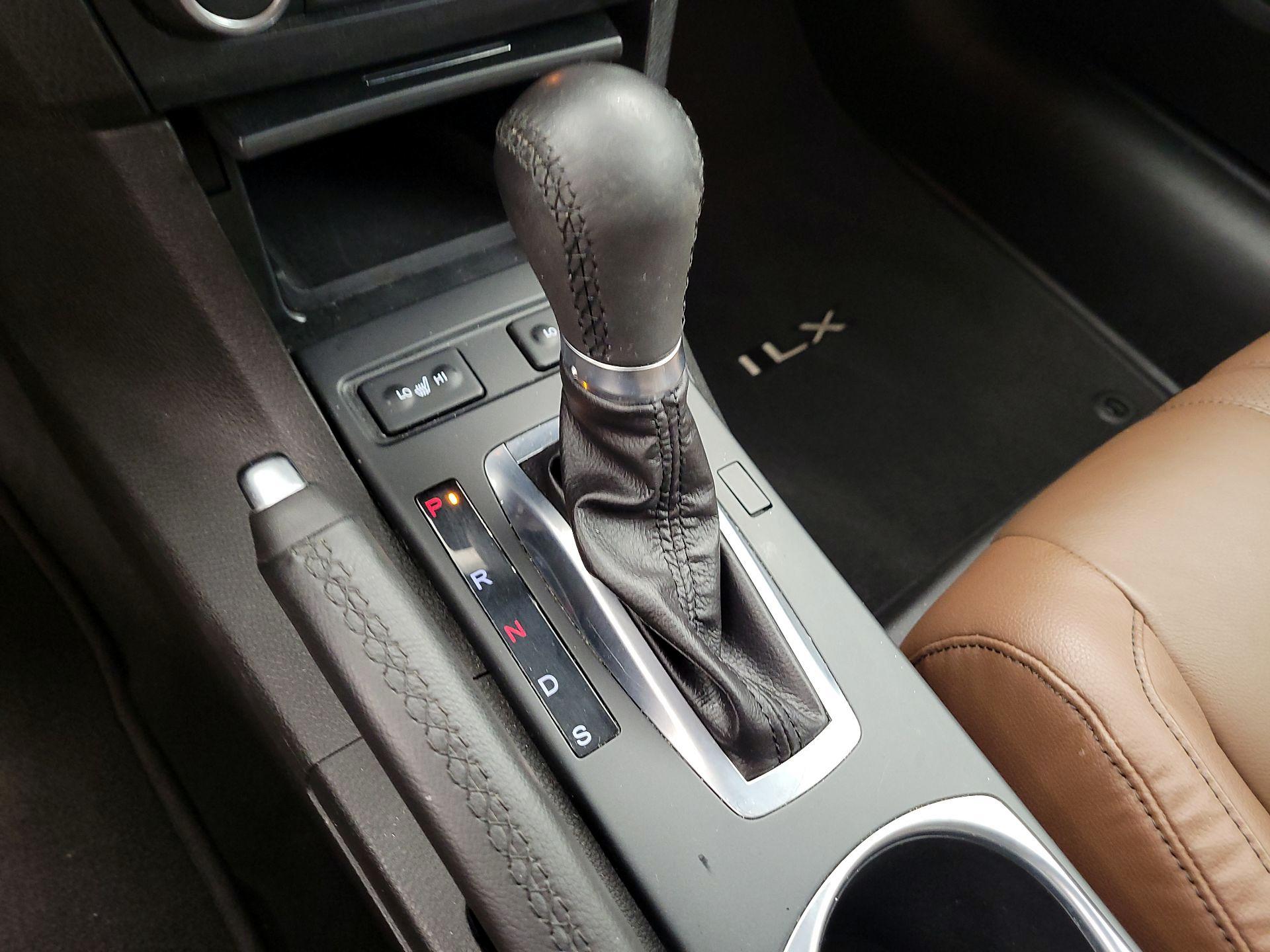 Thumbnail: 2019 Acura ILX - 17