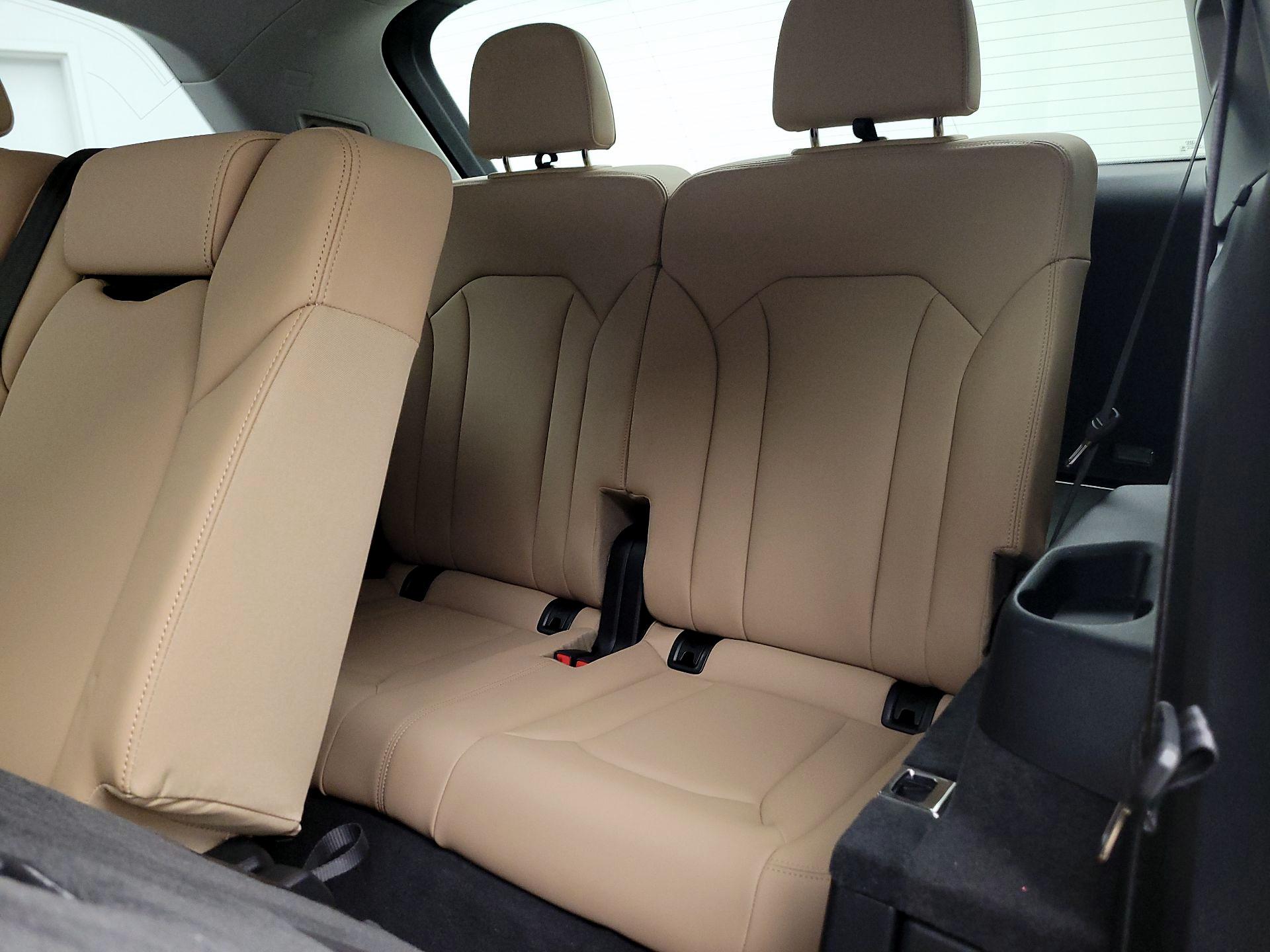 Thumbnail: 2023 Audi Q7 - 20