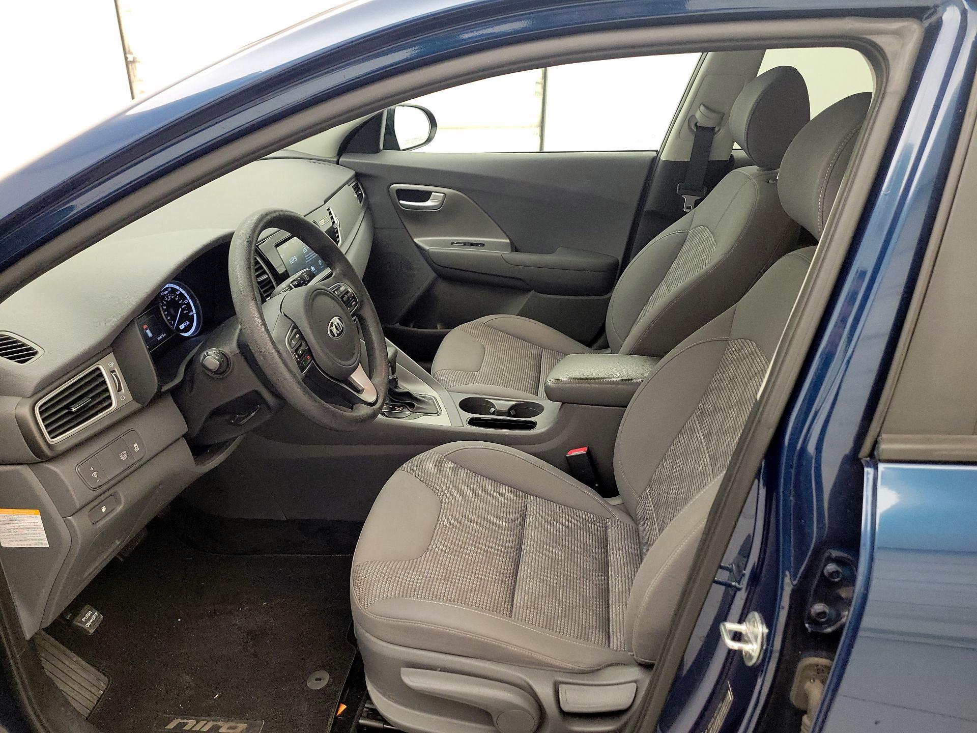 Thumbnail: 2018 Kia Niro - 11