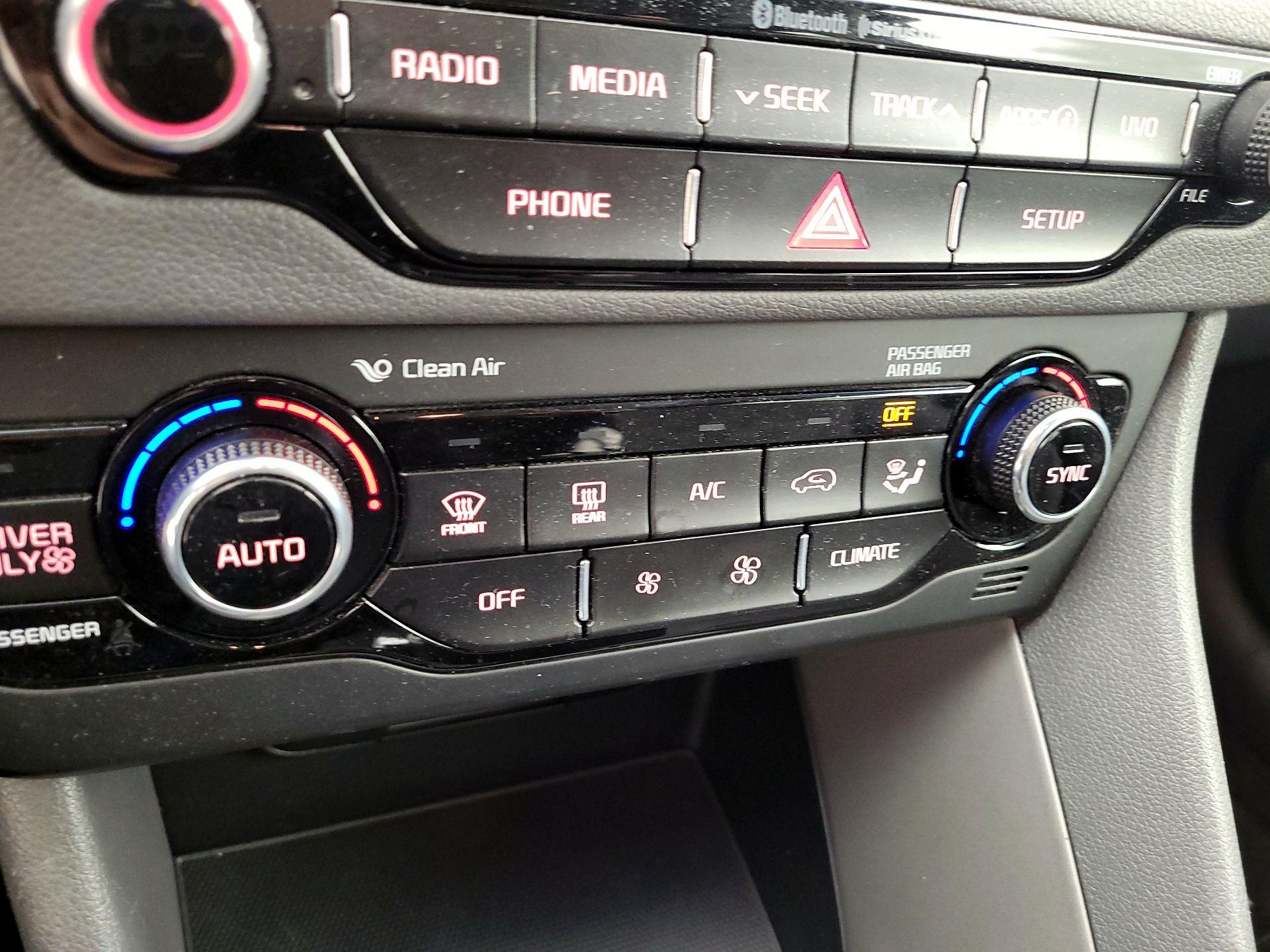 Thumbnail: 2018 Kia Niro - 14