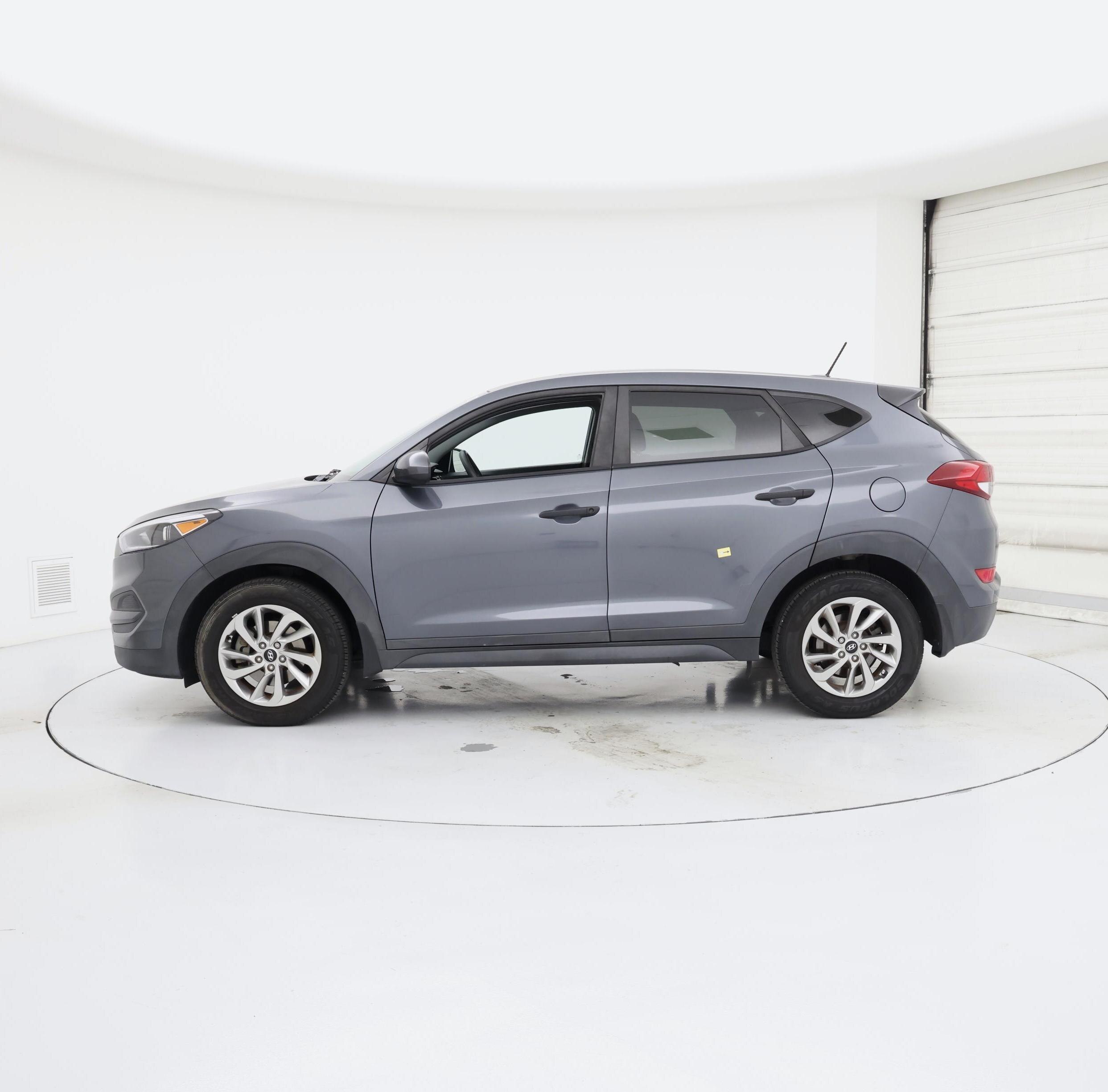 Thumbnail: 2017 Hyundai Tucson - 3