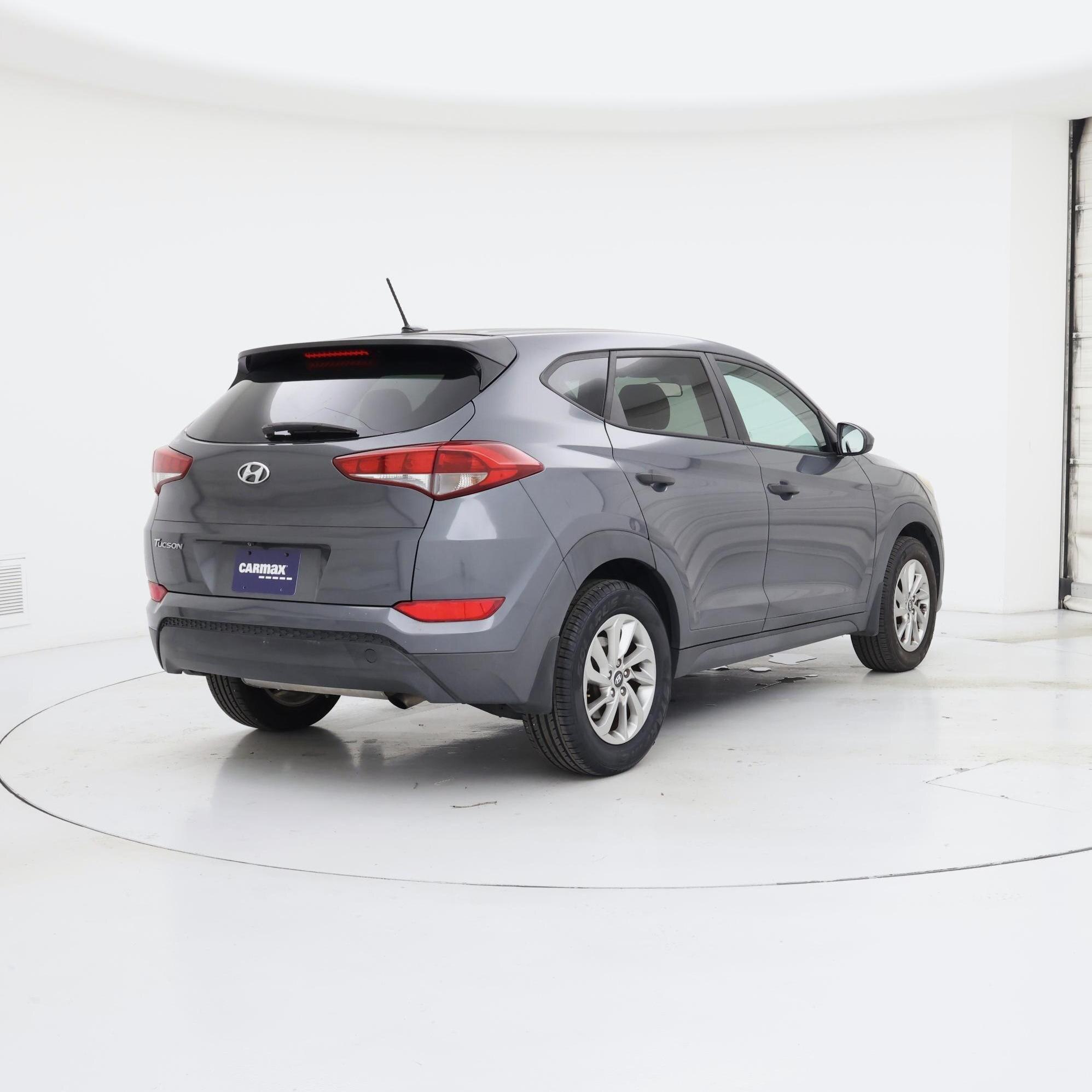 Thumbnail: 2017 Hyundai Tucson - 8