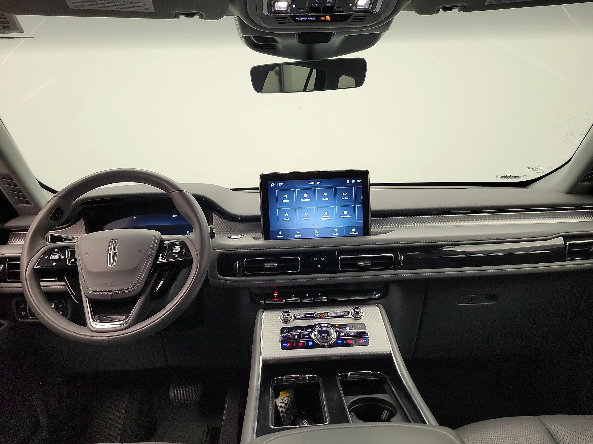 Thumbnail: 2020 Lincoln Aviator - 9