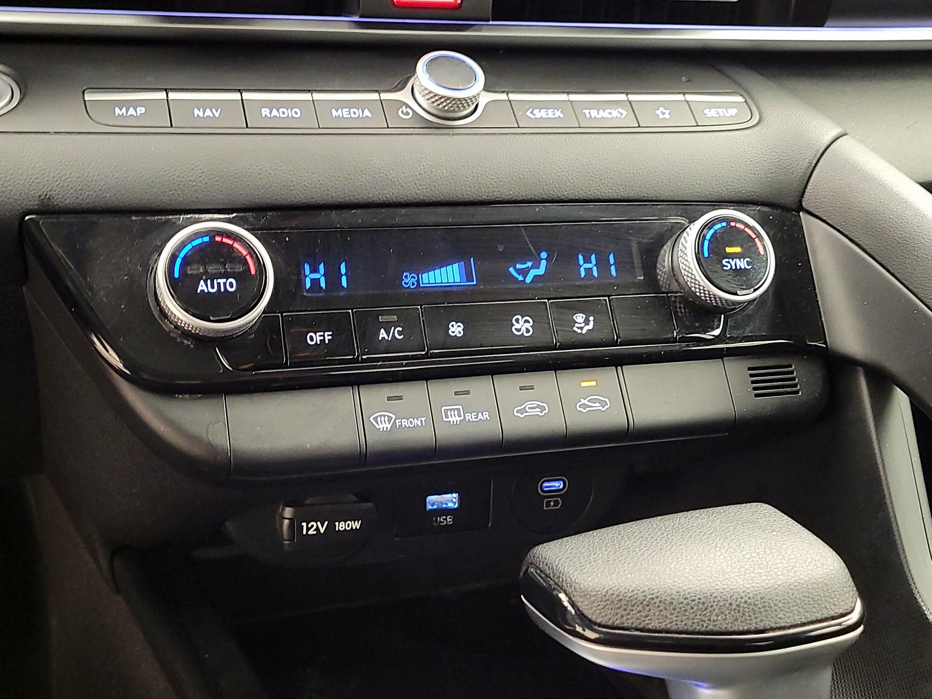 Thumbnail: 2024 Hyundai Elantra - 16