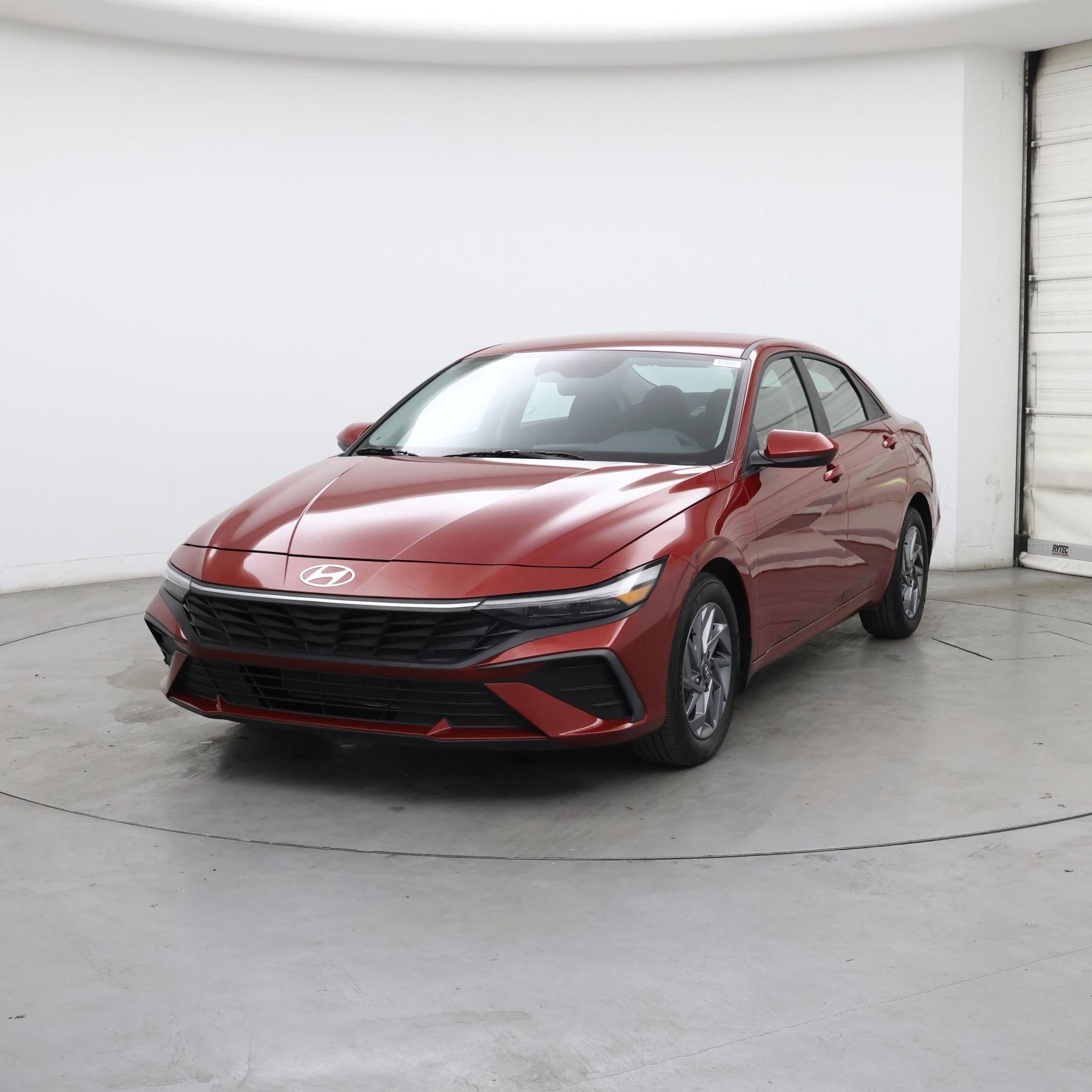 Thumbnail: 2024 Hyundai Elantra - 4