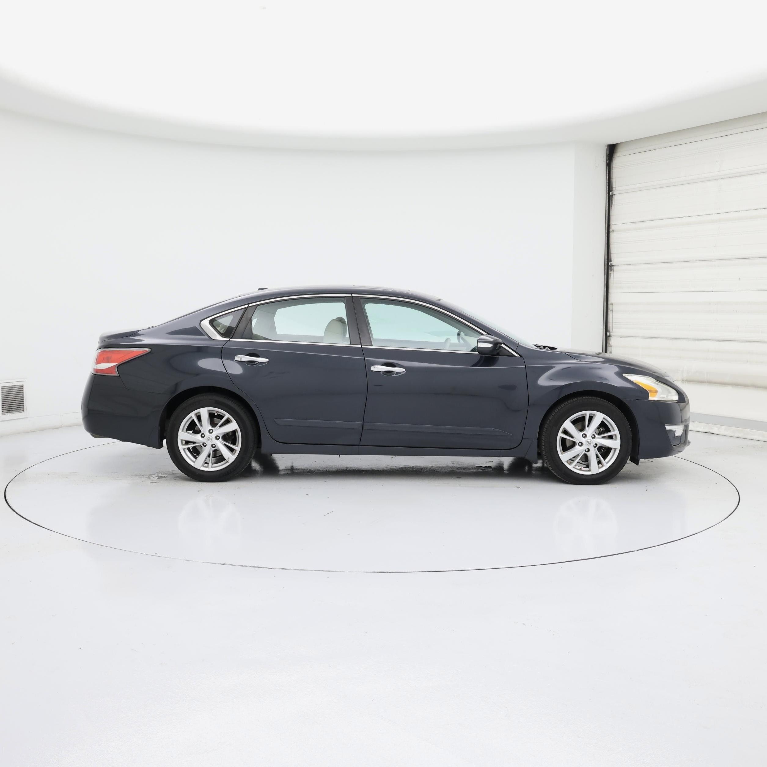 Thumbnail: 2015 Nissan Altima - 7