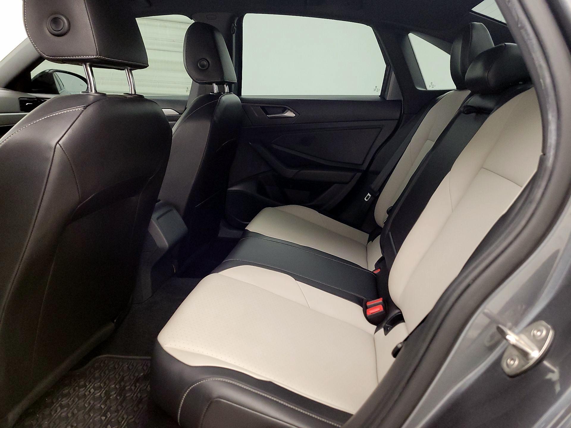 Thumbnail: 2019 Volkswagen Jetta - 19