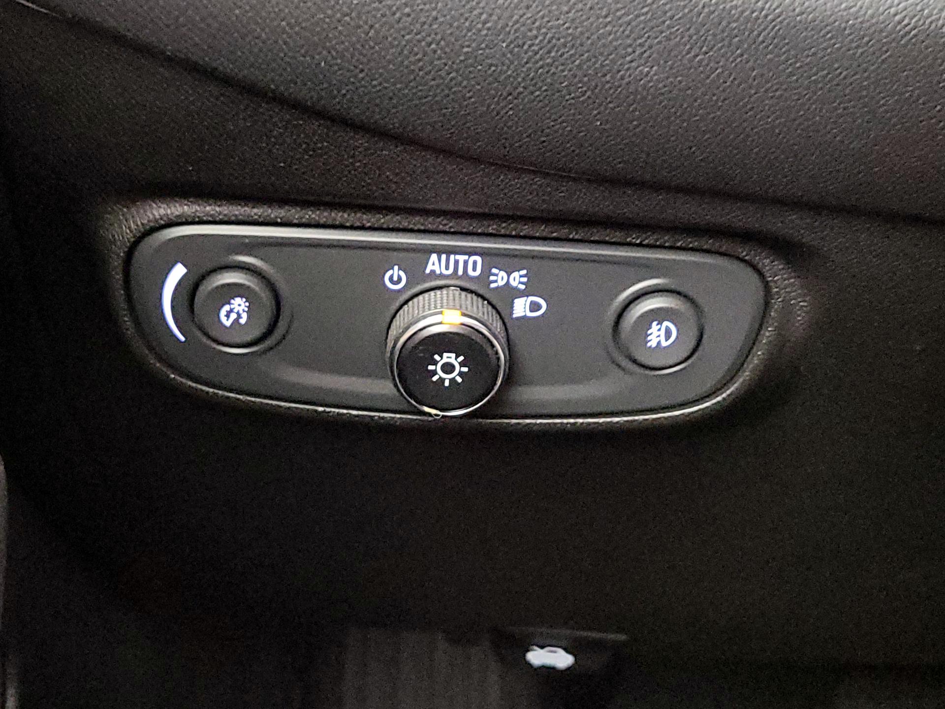 Thumbnail: 2022 Chevrolet Equinox - 13