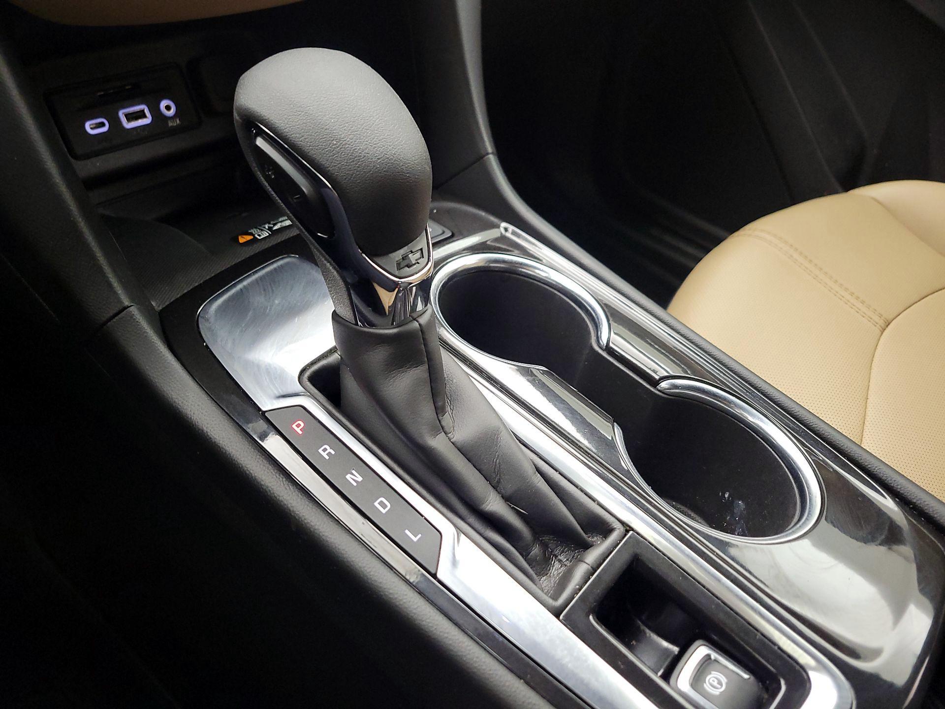 Thumbnail: 2022 Chevrolet Equinox - 17