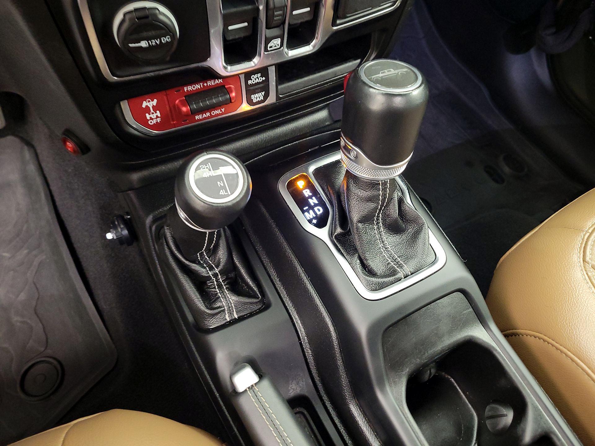 Thumbnail: 2021 Jeep Gladiator - 17