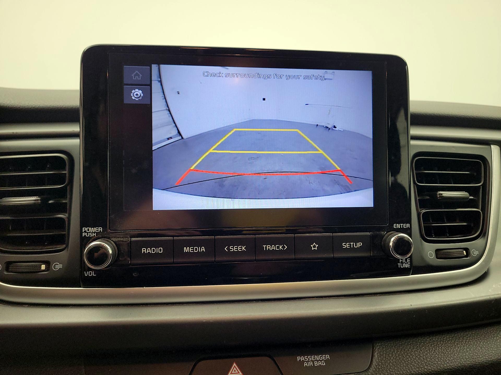 Thumbnail: 2022 Kia Rio - 14