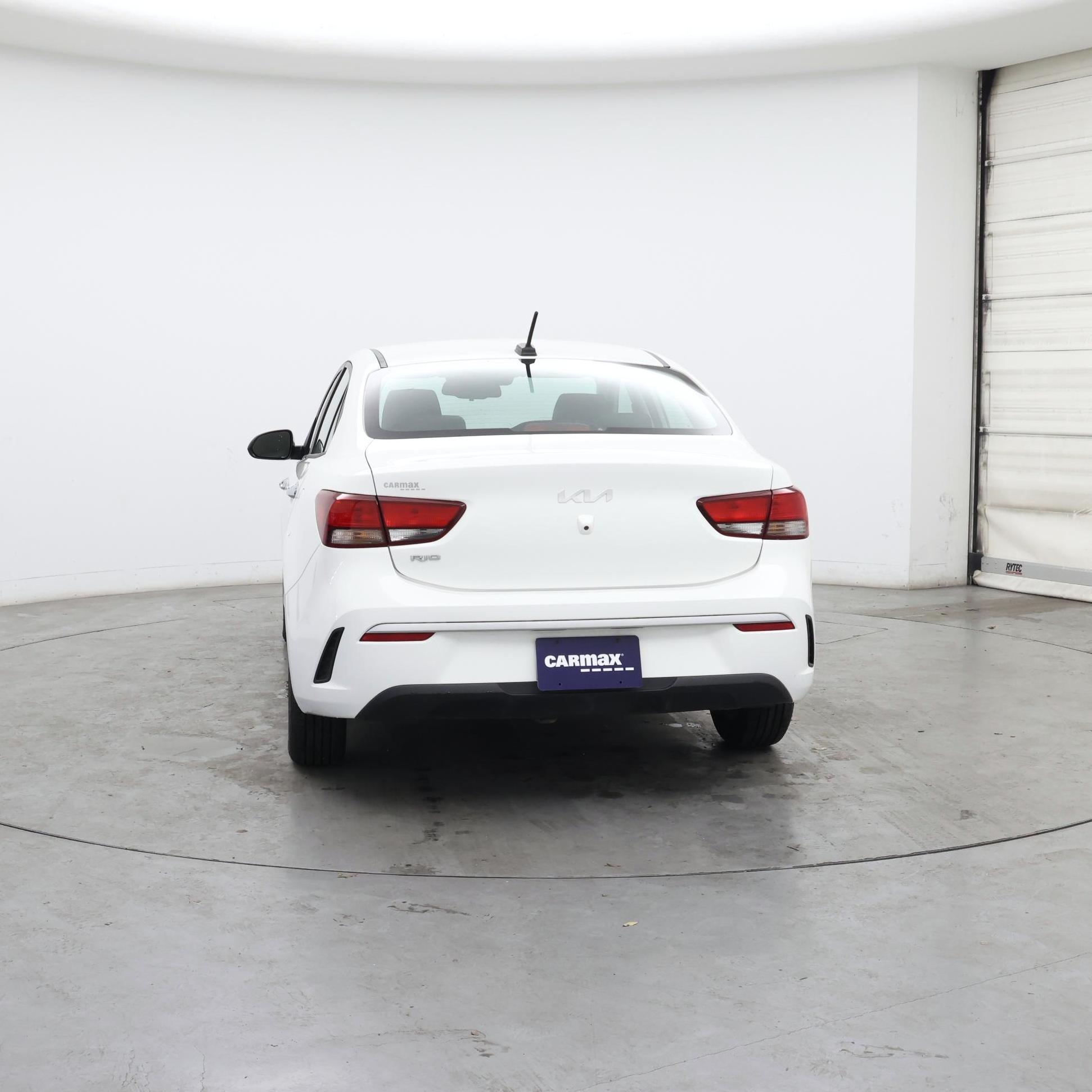 Thumbnail: 2022 Kia Rio - 6