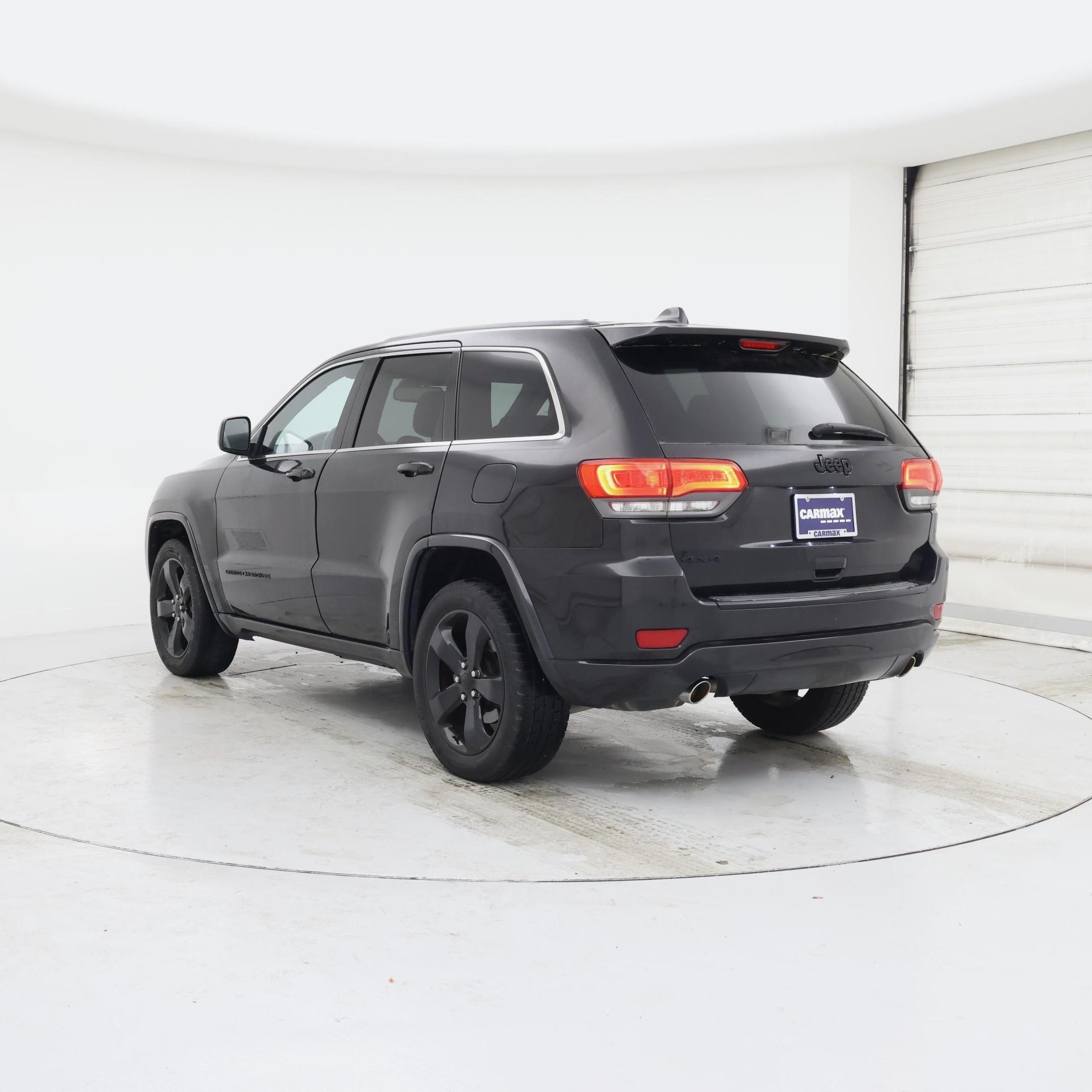 Thumbnail: 2015 Jeep Grand Cherokee - 2