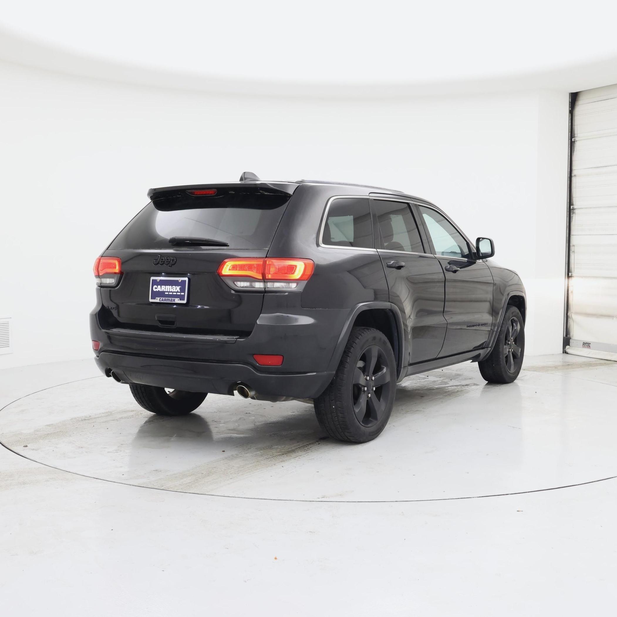 Thumbnail: 2015 Jeep Grand Cherokee - 8