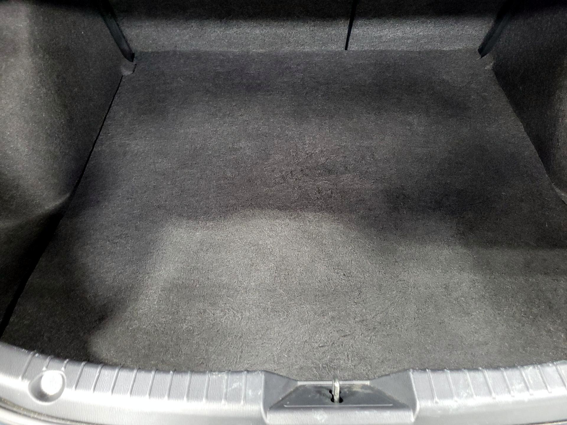 Thumbnail: 2018 Mazda Mazda3 - 17