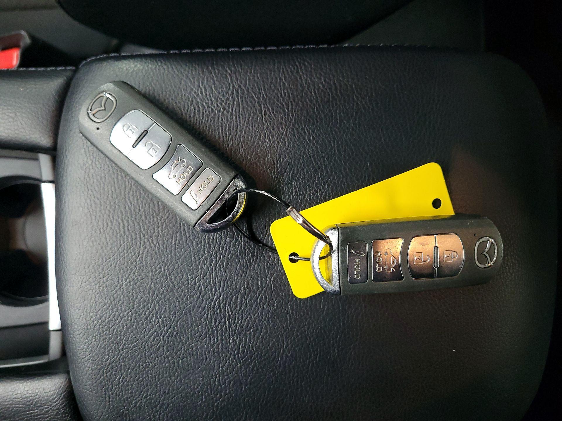 Thumbnail: 2018 Mazda Mazda3 - 19