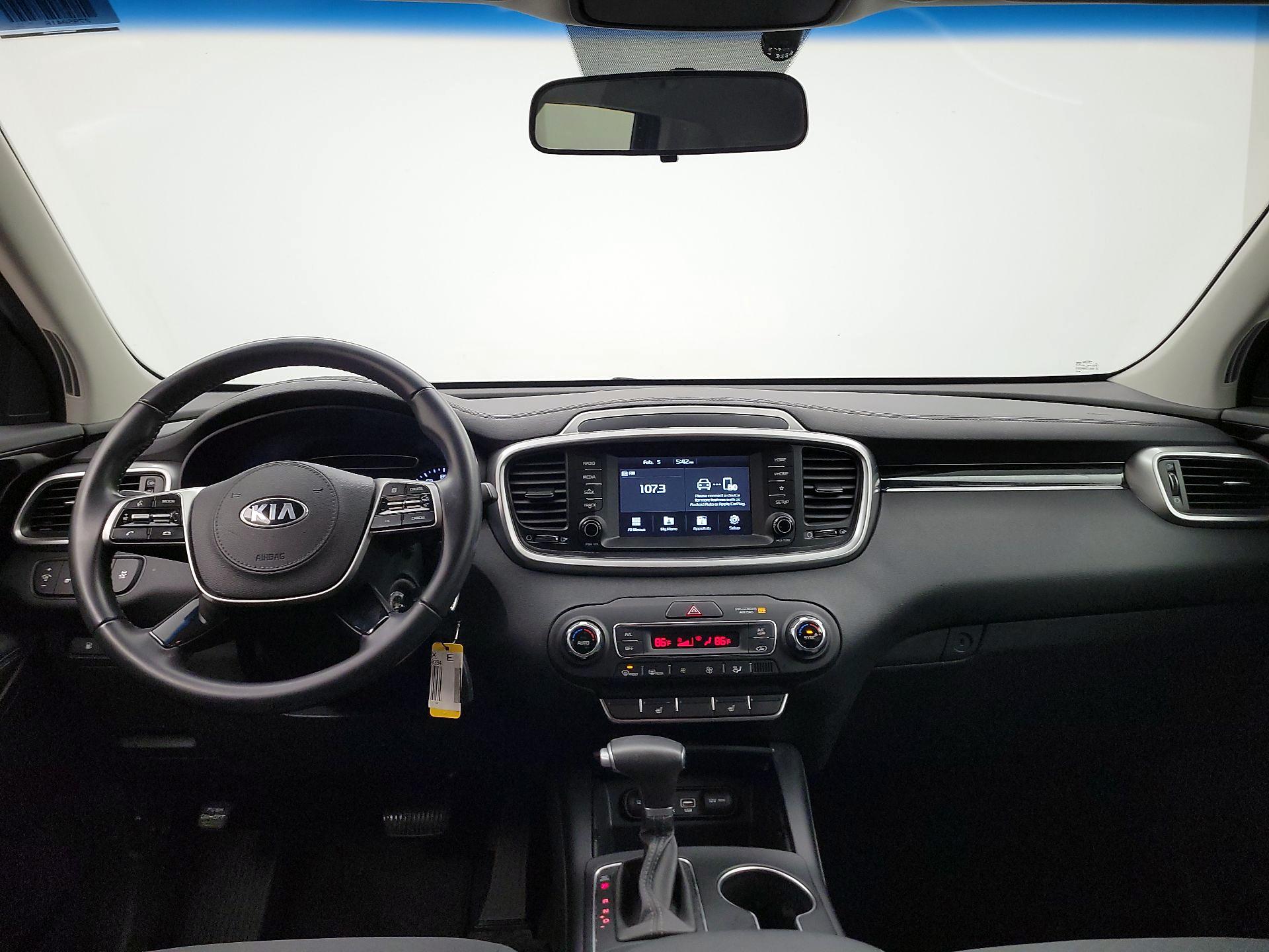 Thumbnail: 2019 Kia Sorento - 9