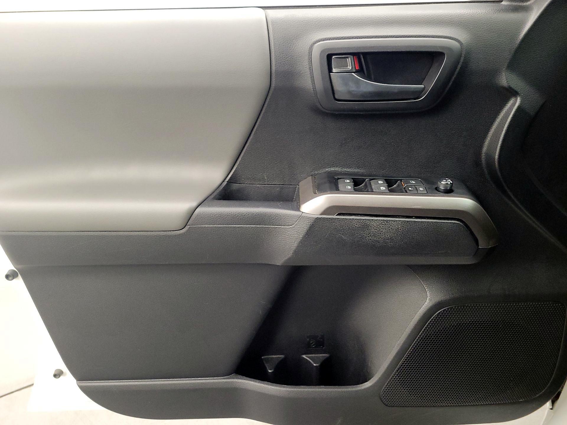 Thumbnail: 2023 Toyota Tacoma - 12