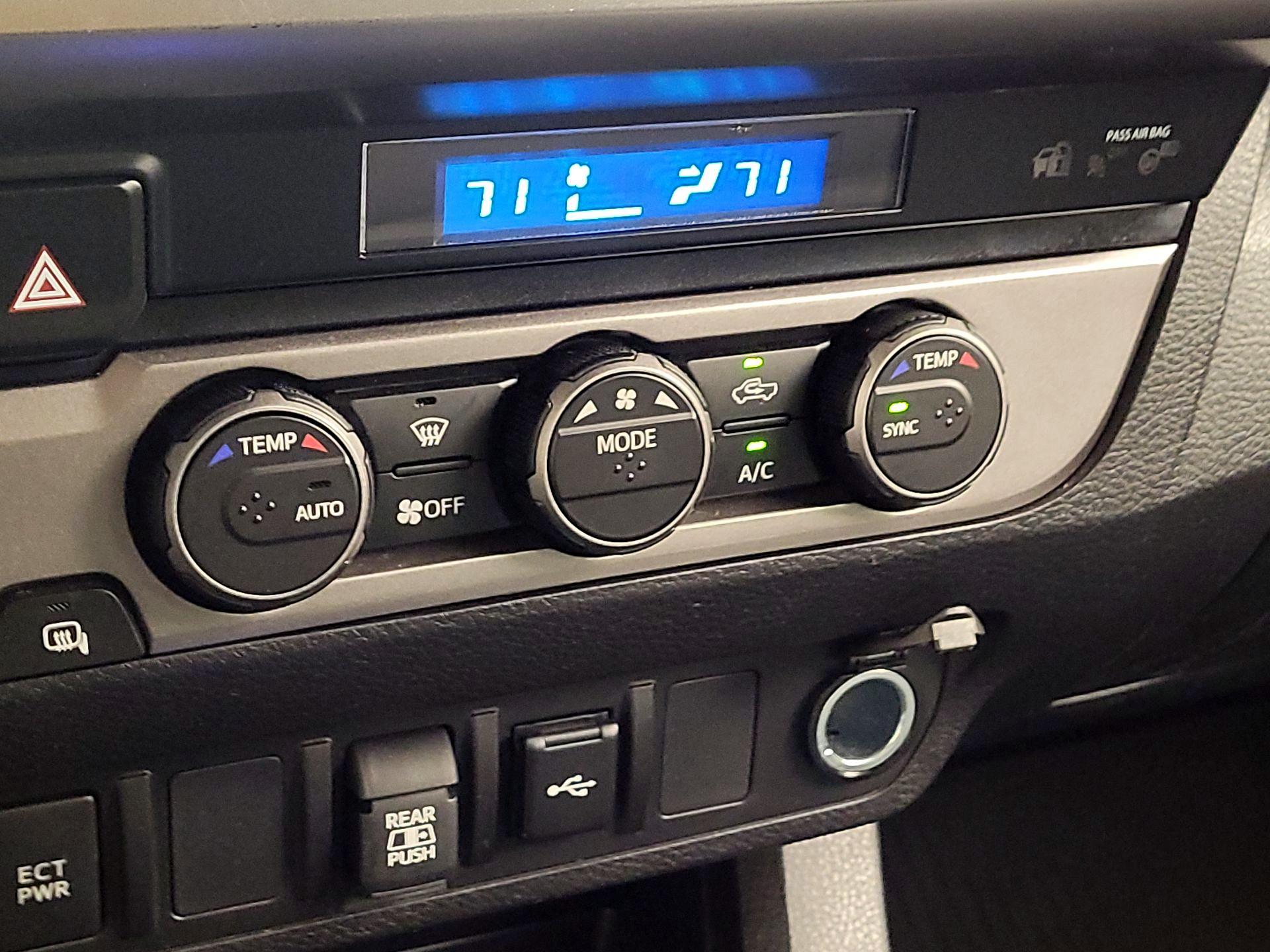 Thumbnail: 2023 Toyota Tacoma - 16